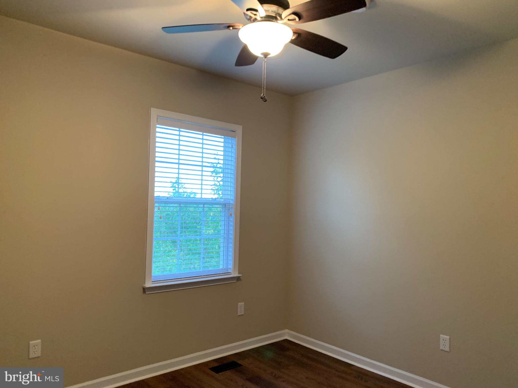 WHISPERING HILLS - Residential