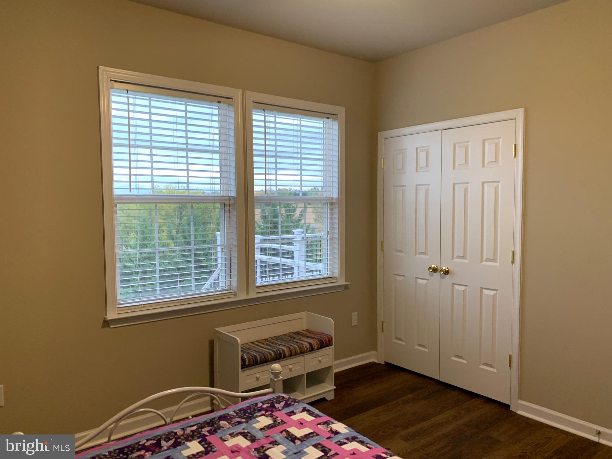 WHISPERING HILLS - Residential