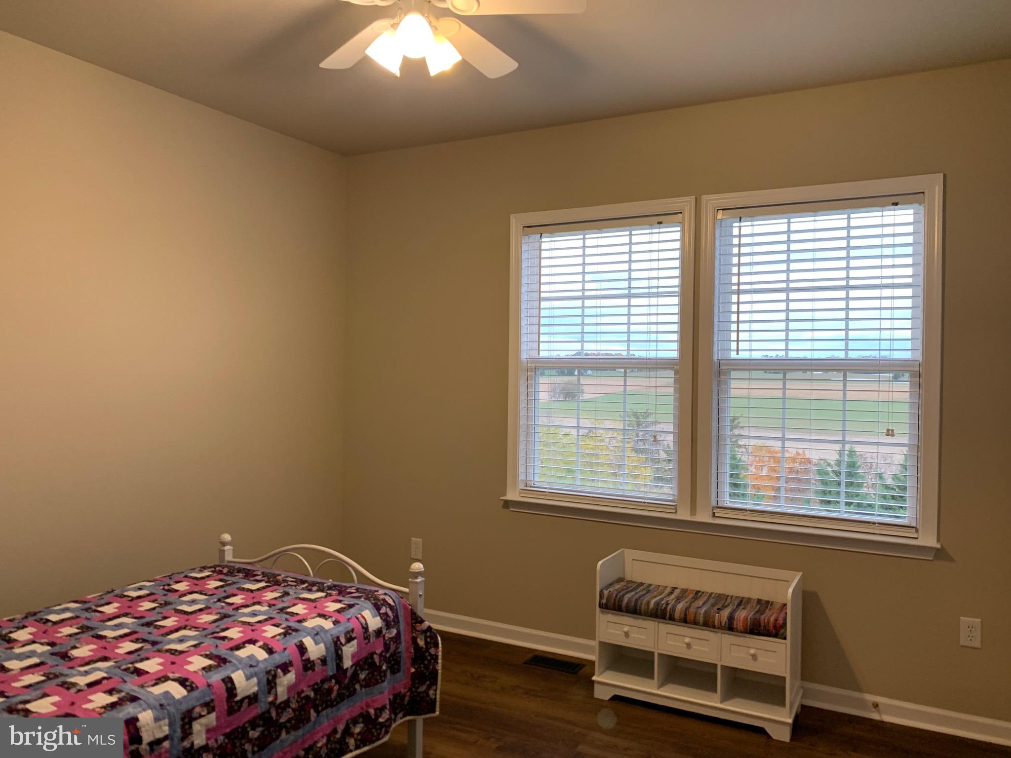 WHISPERING HILLS - Residential