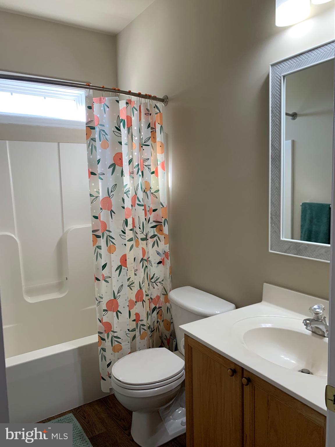 WHISPERING HILLS - Residential