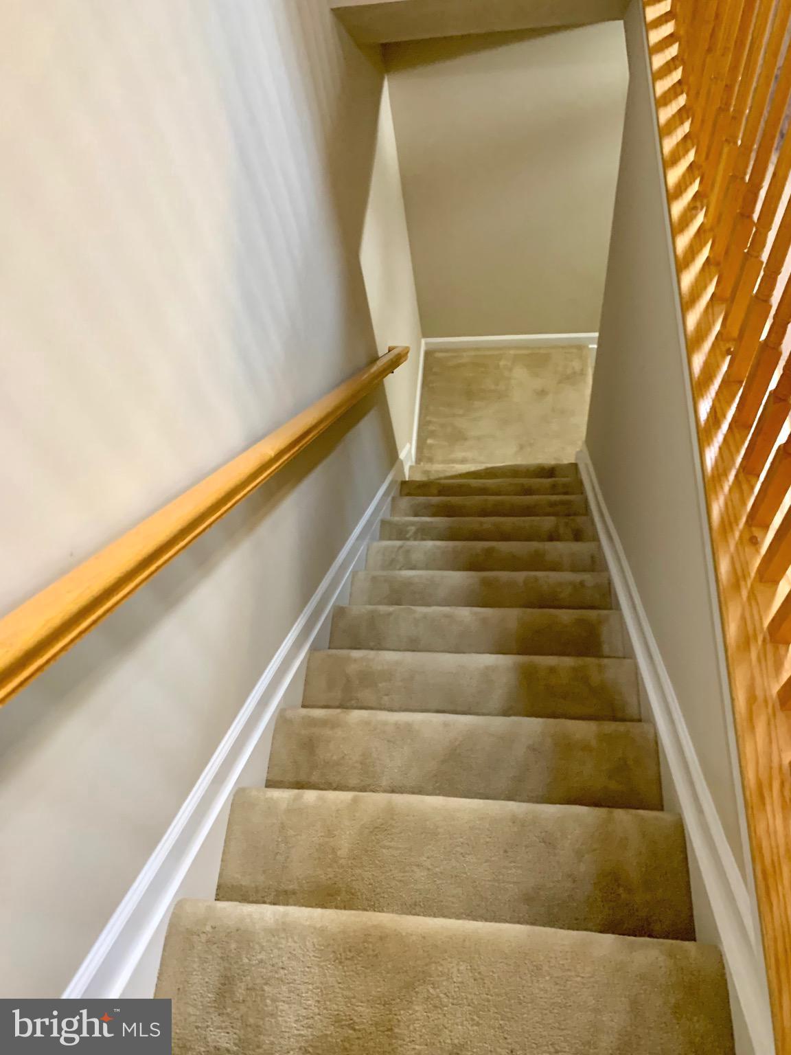 WHISPERING HILLS - Residential