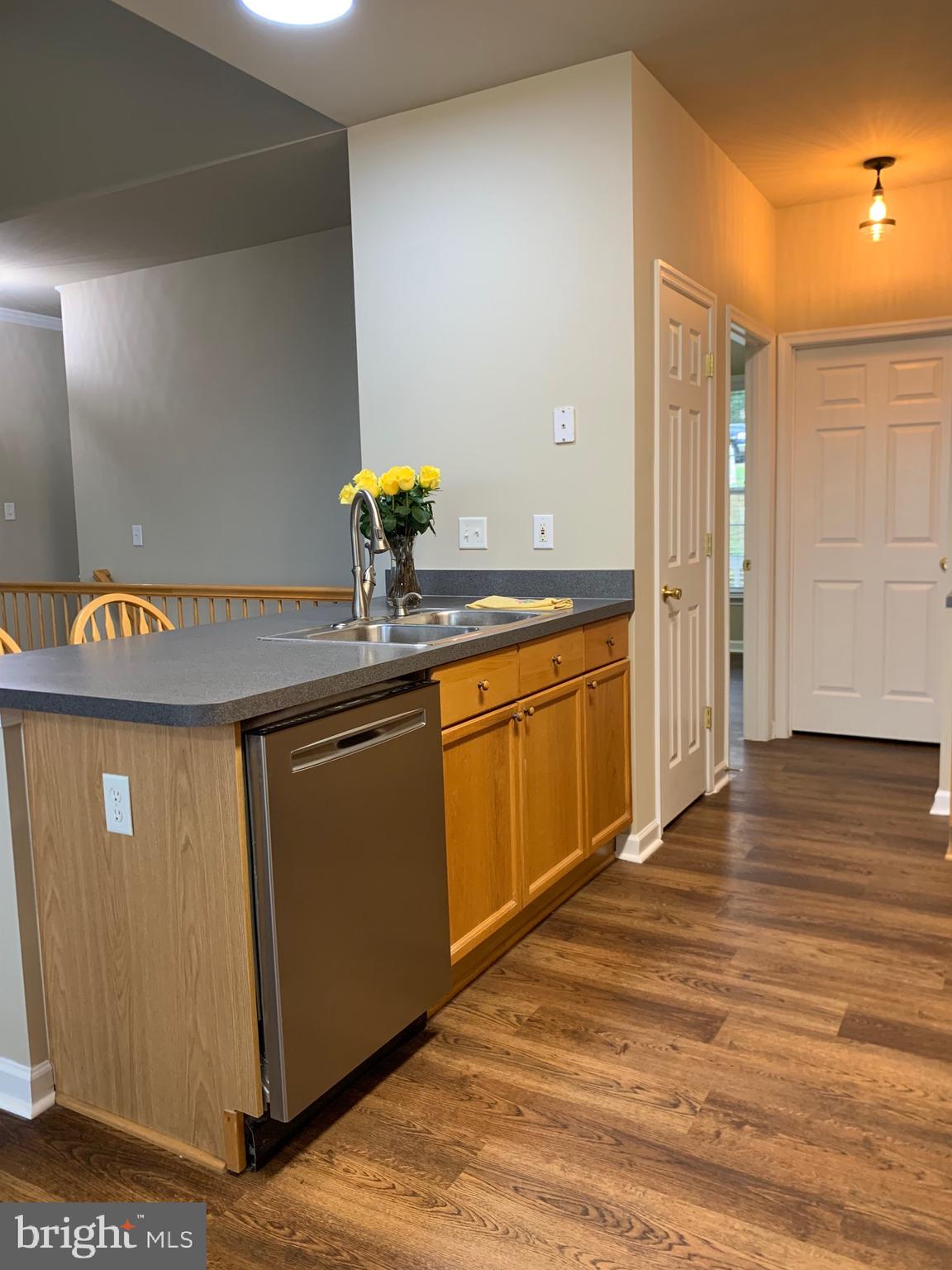 WHISPERING HILLS - Residential