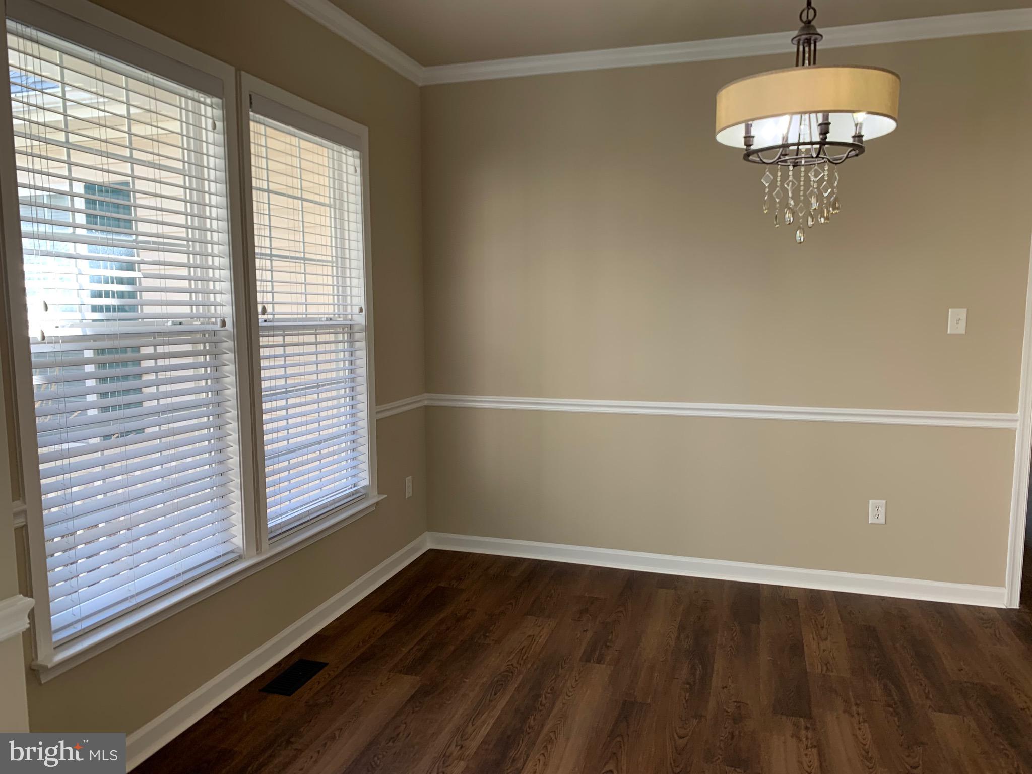 WHISPERING HILLS - Residential