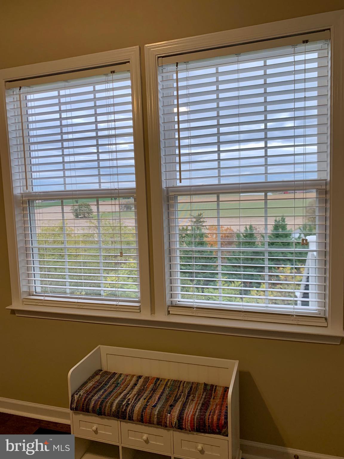 WHISPERING HILLS - Residential