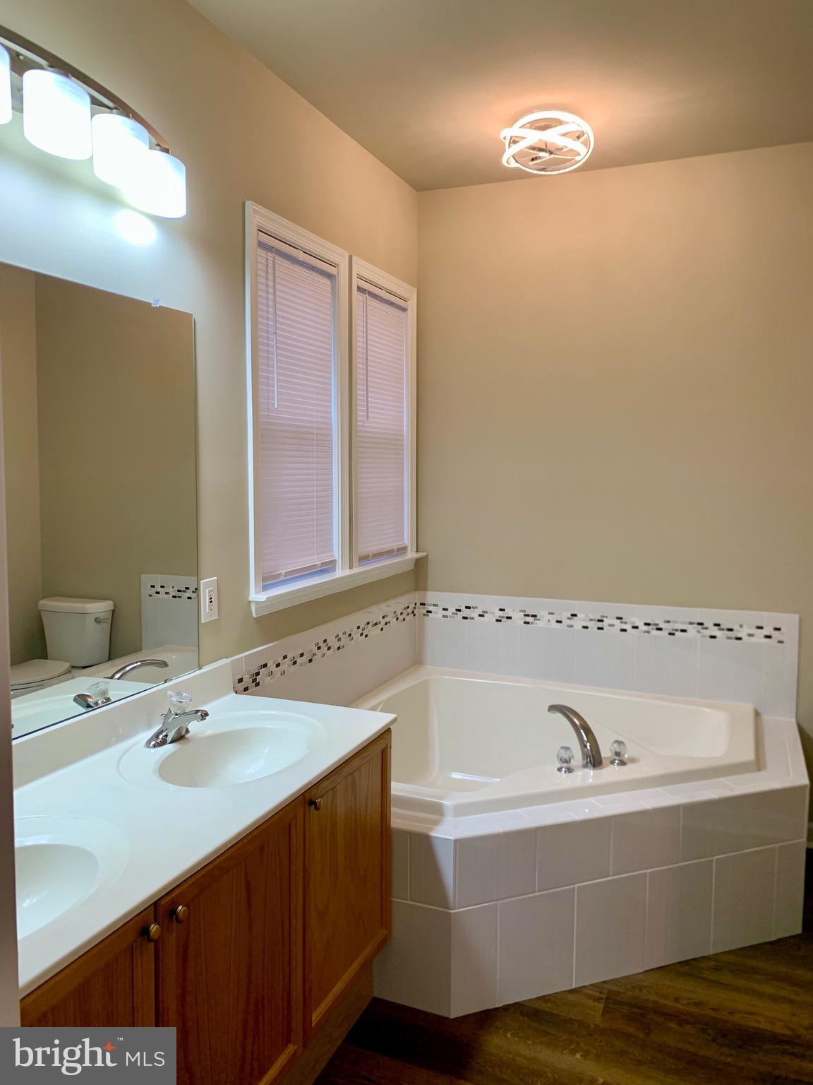 WHISPERING HILLS - Residential