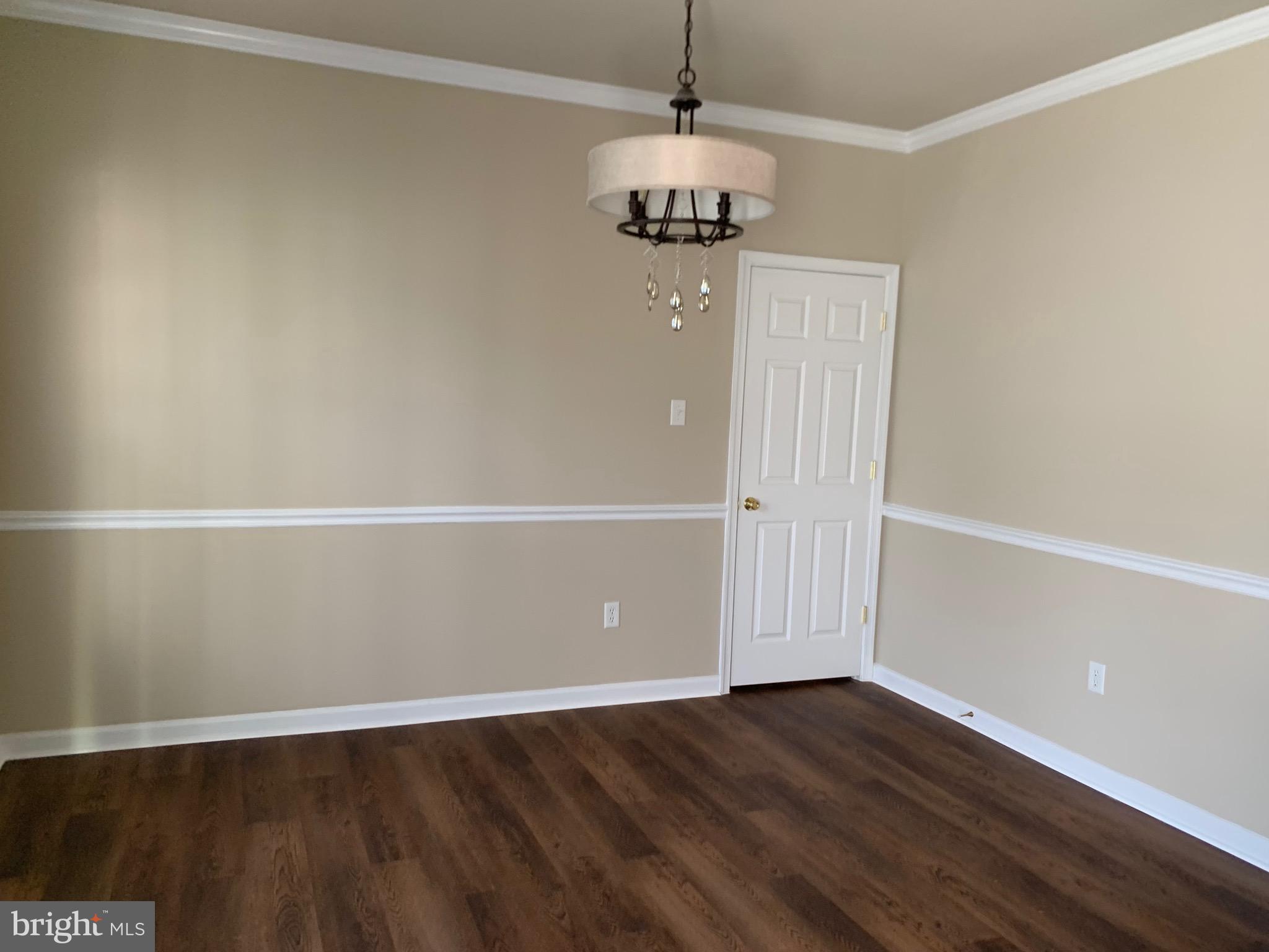 WHISPERING HILLS - Residential