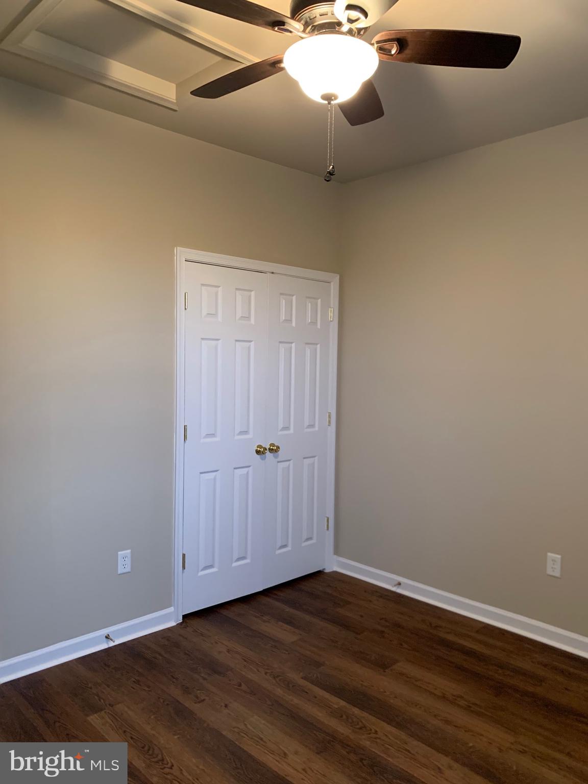 WHISPERING HILLS - Residential