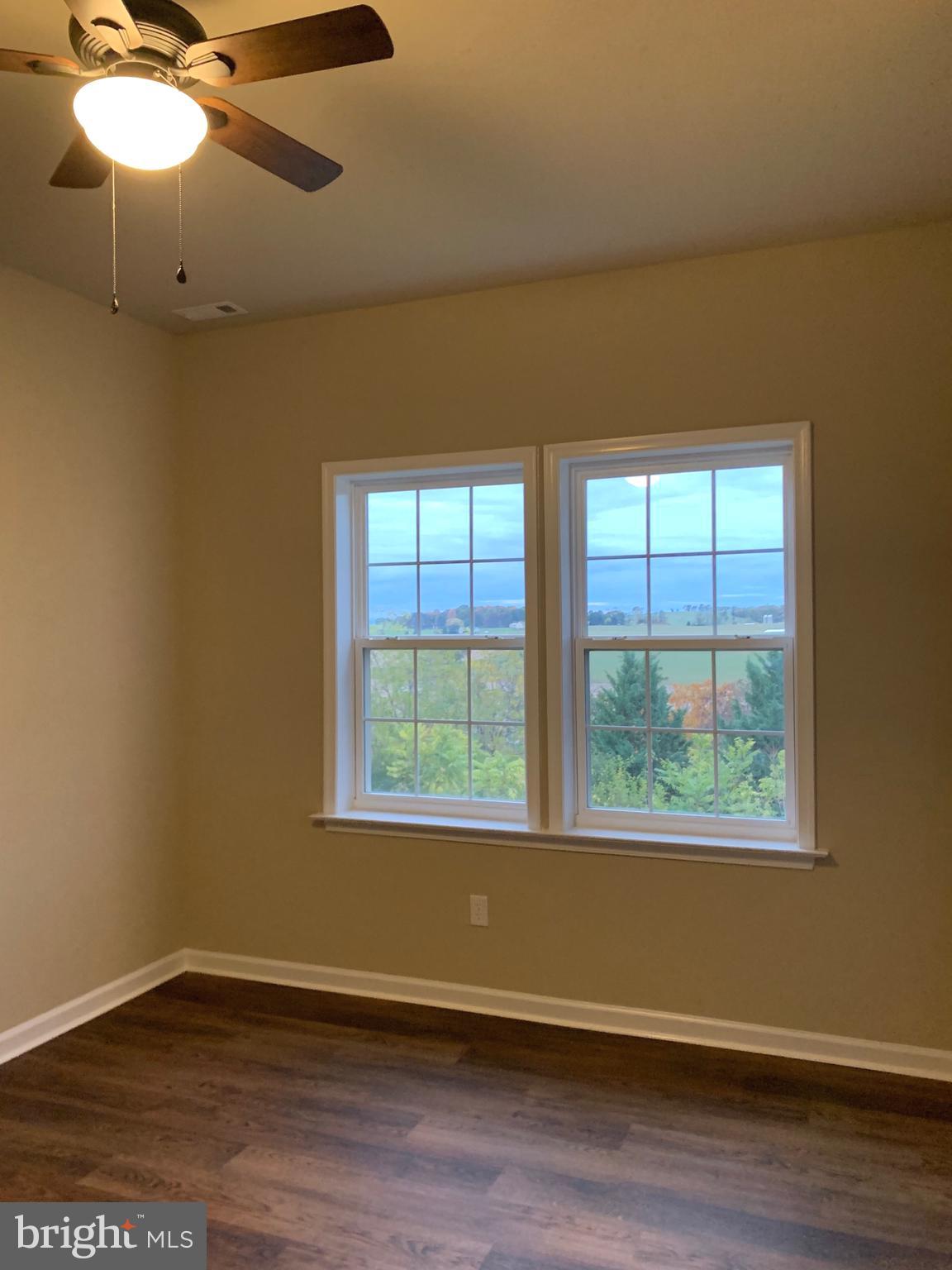 WHISPERING HILLS - Residential