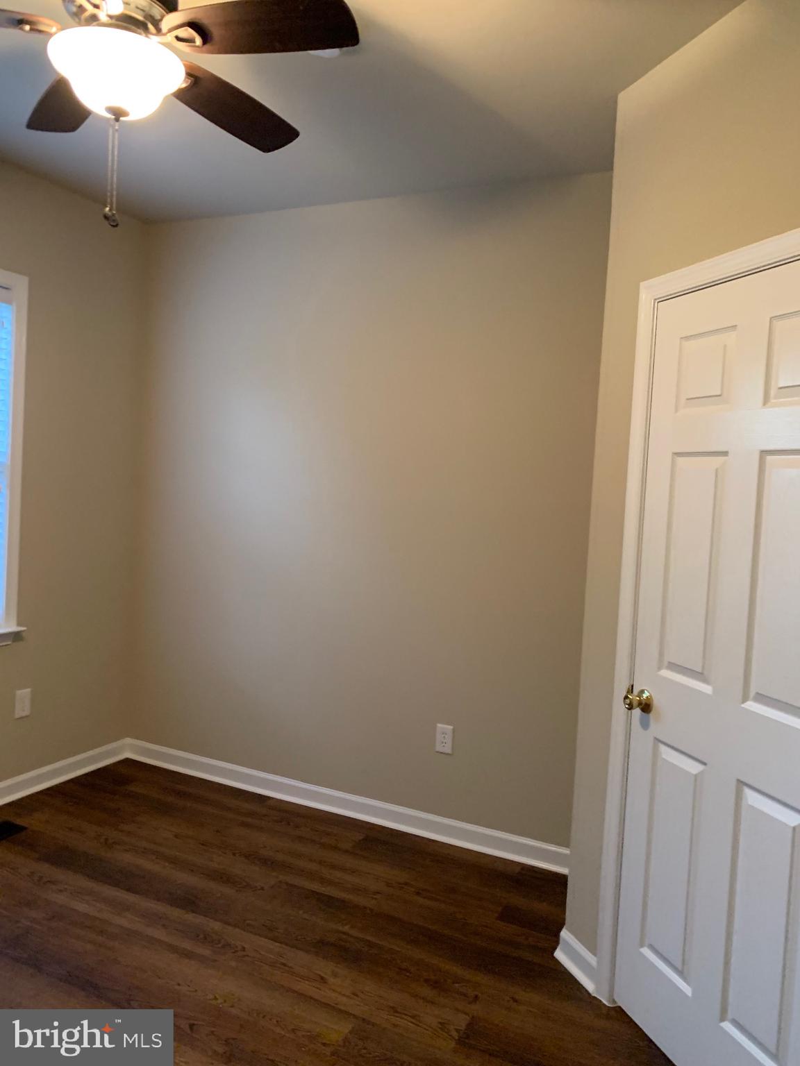 WHISPERING HILLS - Residential