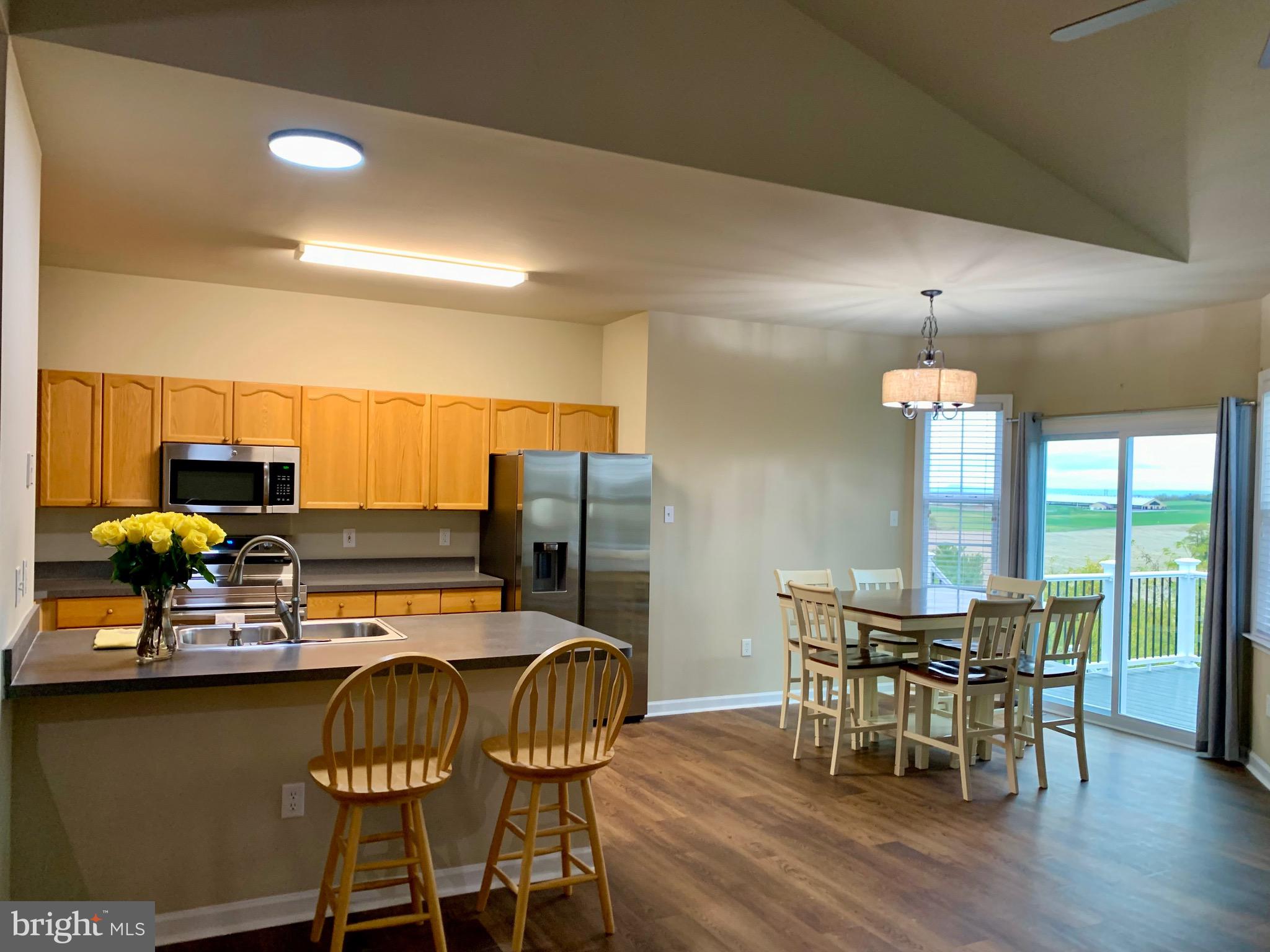 WHISPERING HILLS - Residential