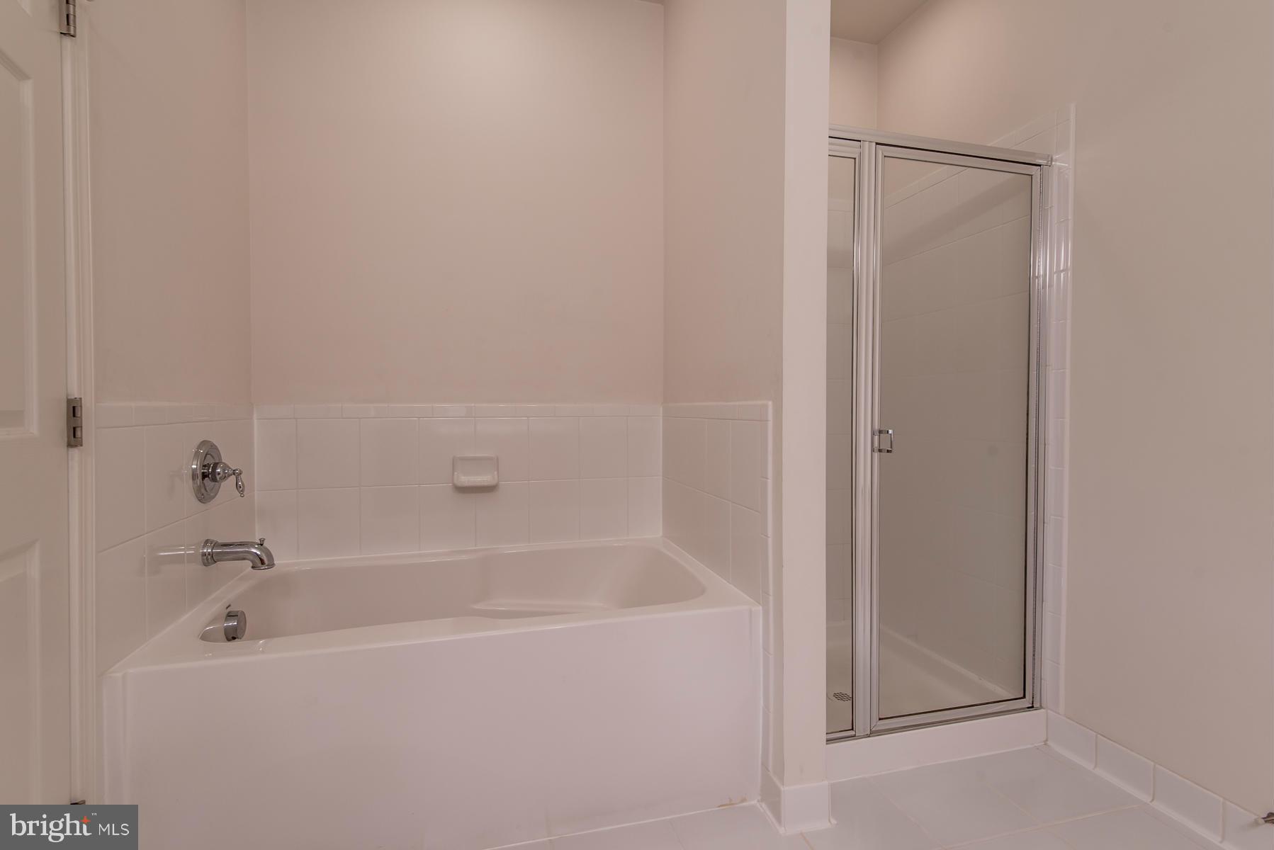 ELKRIDGE CROSSING - Residential
