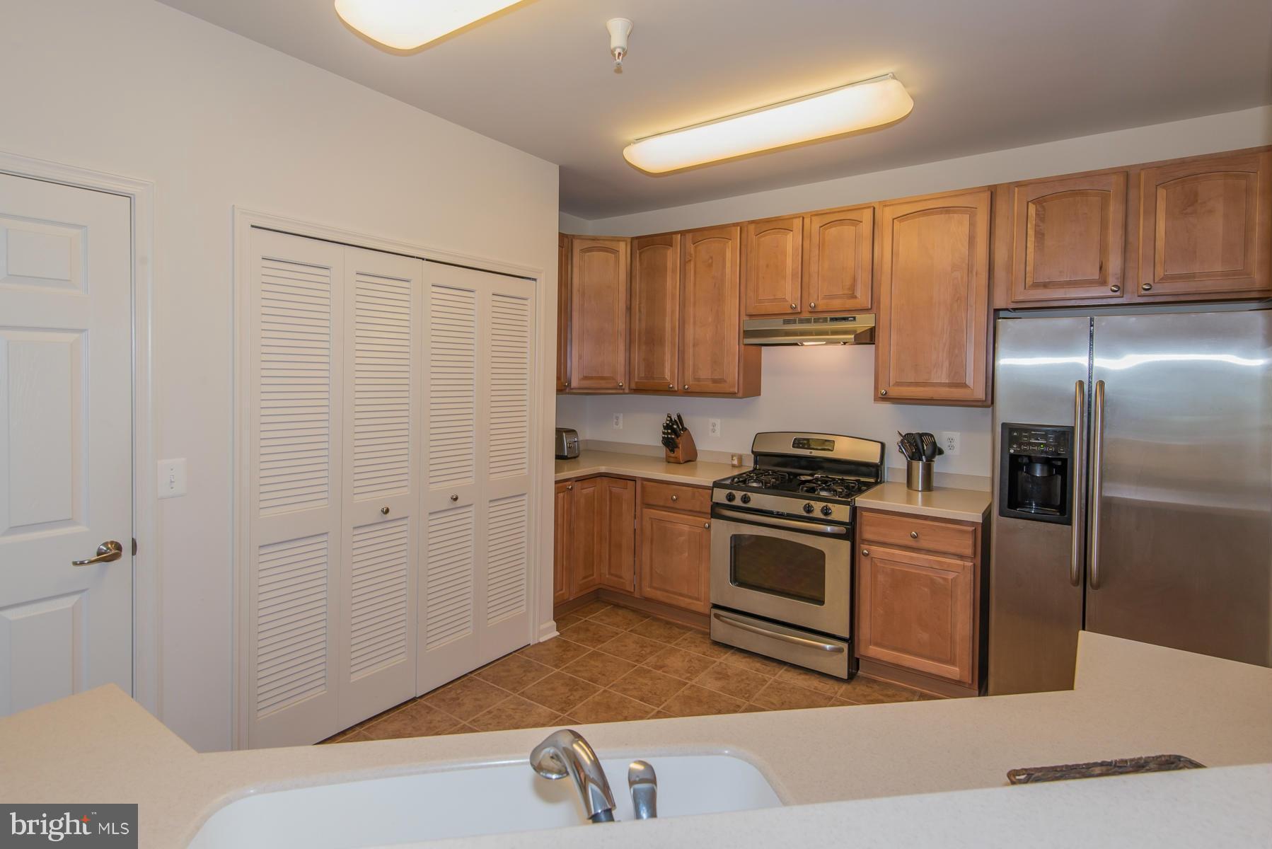 ELKRIDGE CROSSING - Residential
