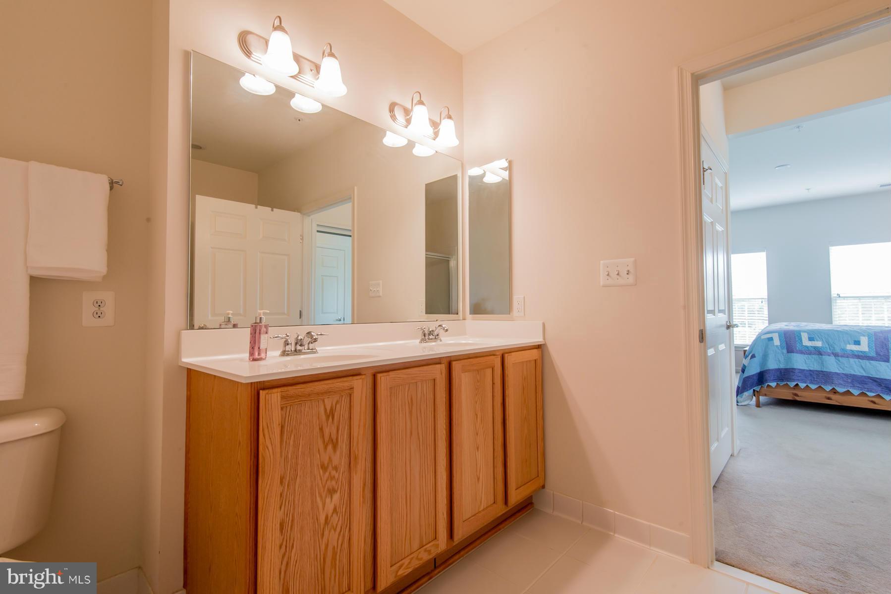 ELKRIDGE CROSSING - Residential
