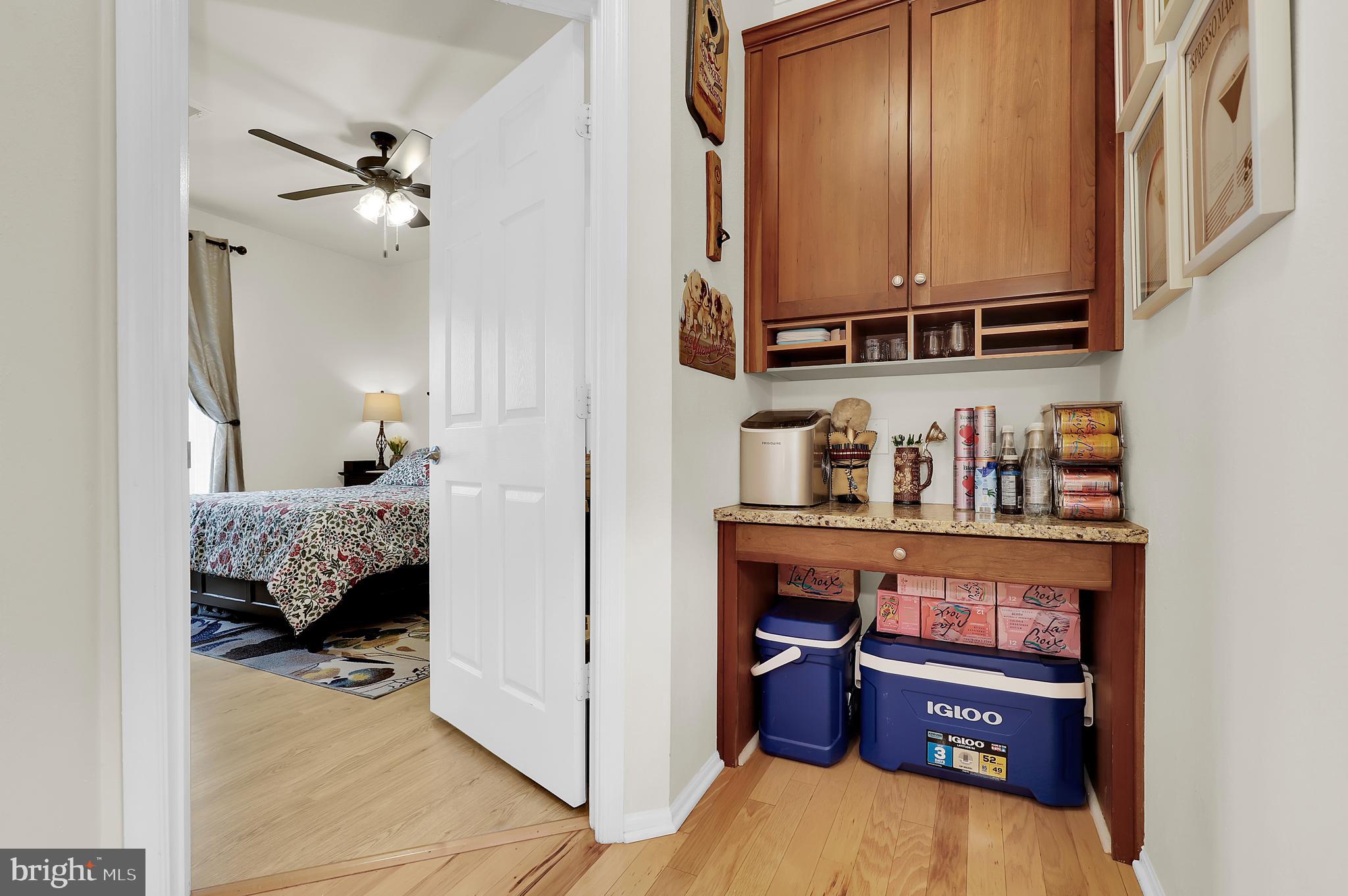 PIKE AND ROSE - Residential