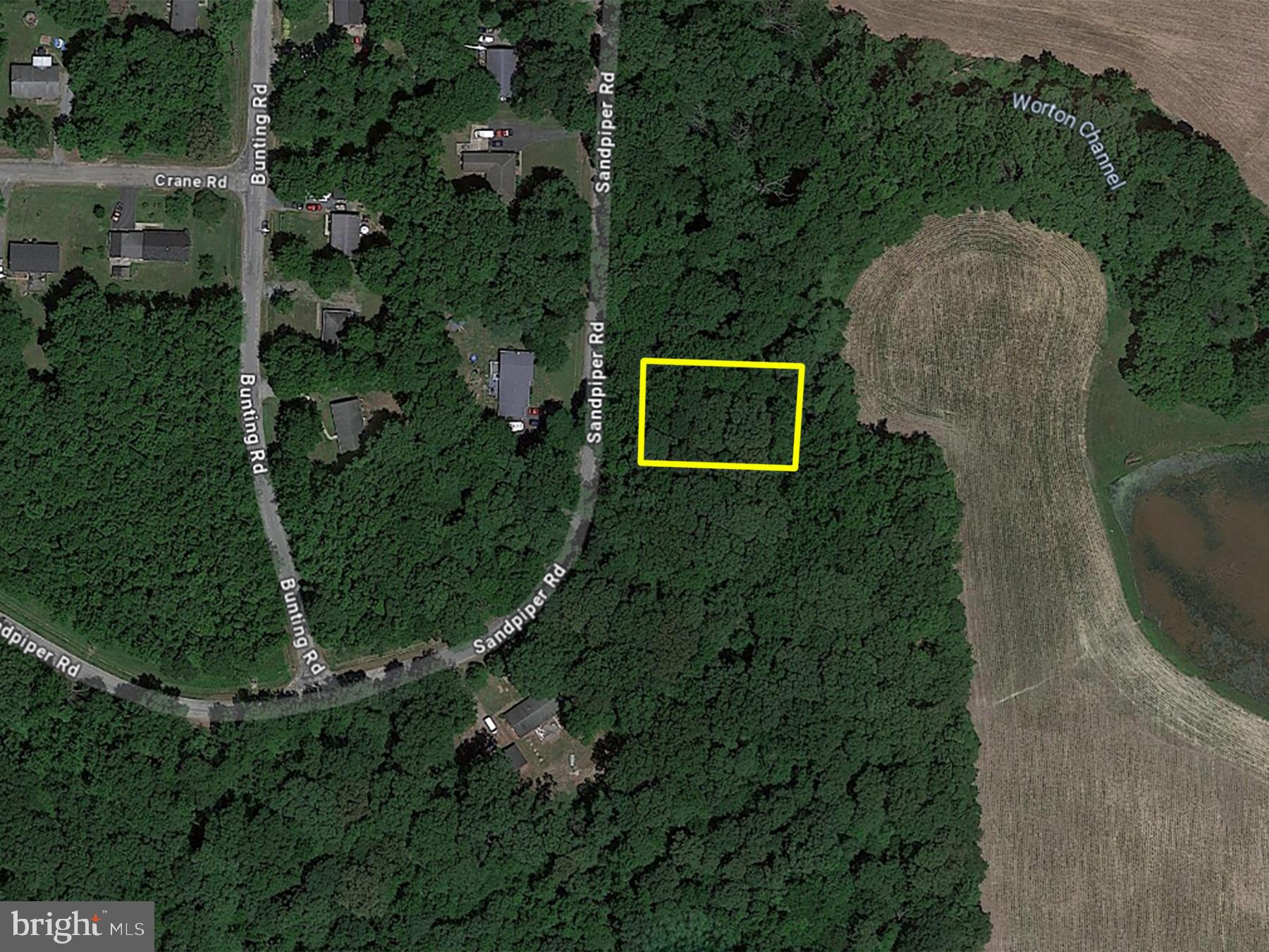 POST AUCTION: MAKE AN OFFER! Deposit: $5,000. Lot of land located in the Chestertown area of Kent County, MD.
JUST MINUTES to the many attractions of the downtown Chestertown area. Easy access to major traffic artery Fairlee Rd. +/- 15,000 SF. Vacant lot of land.