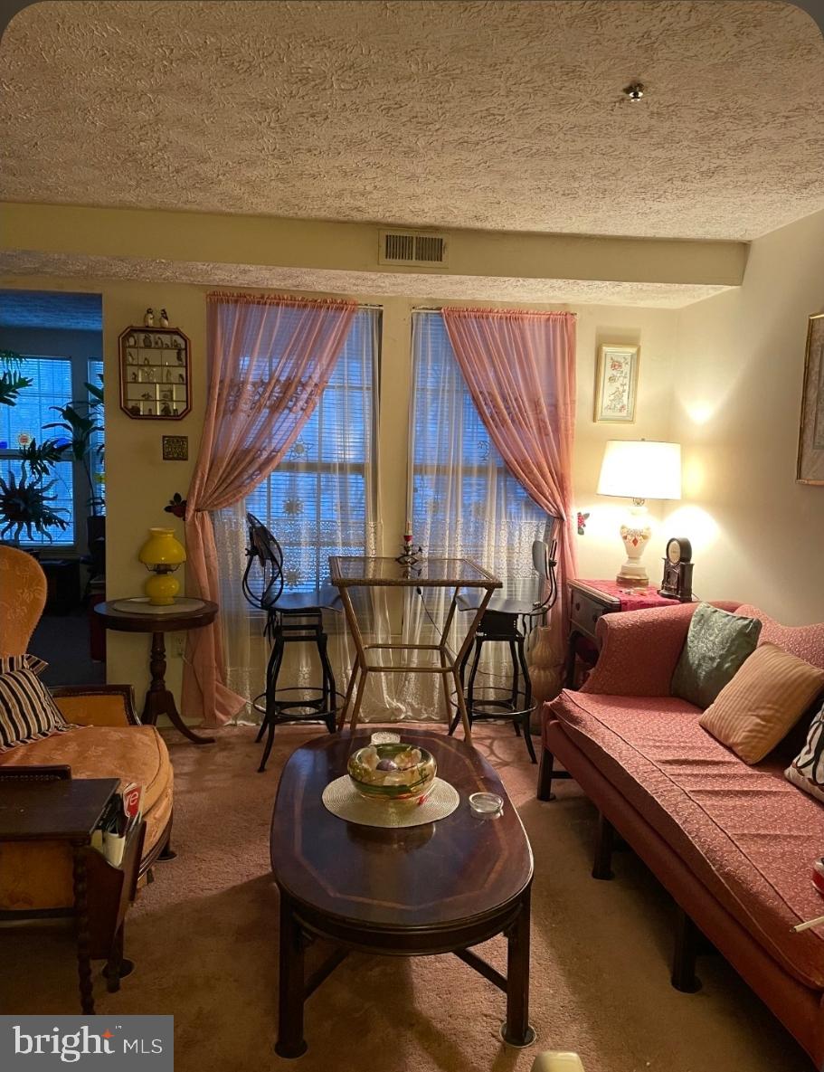 WOODBRIDGE - Residential