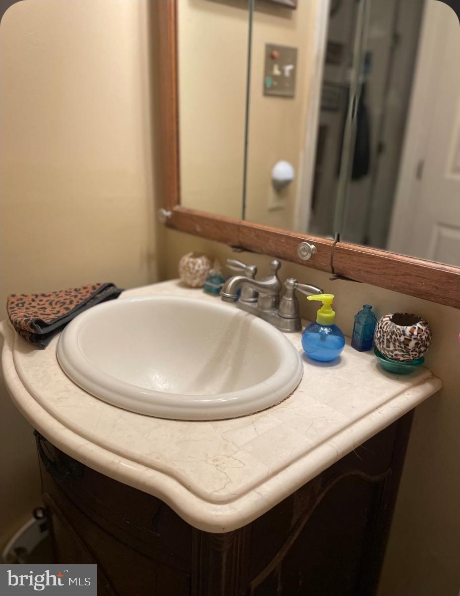 WOODBRIDGE - Residential