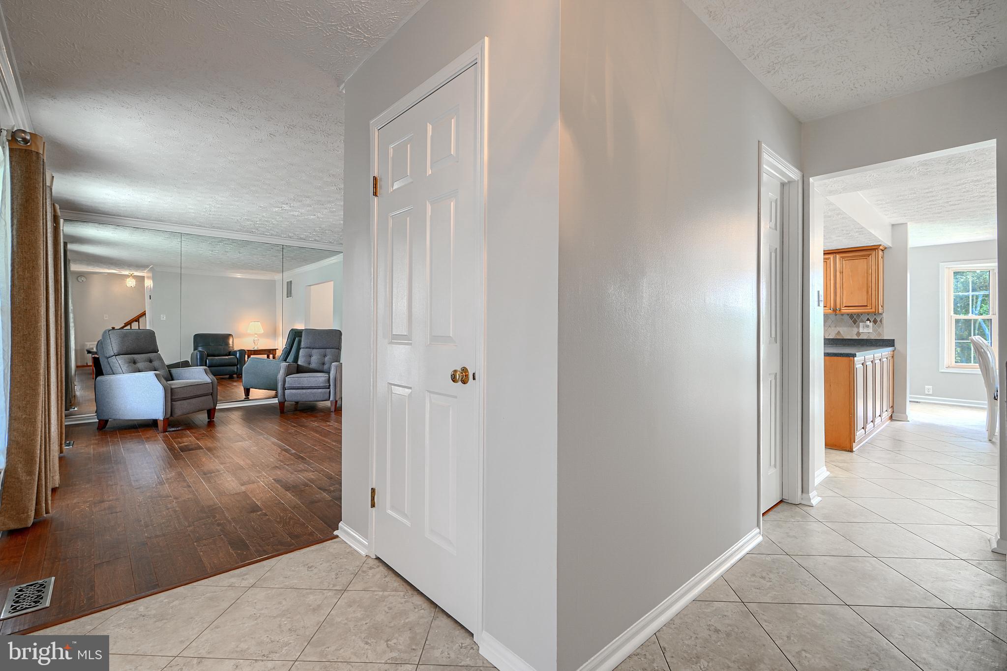 22 SKYWOOD COURT