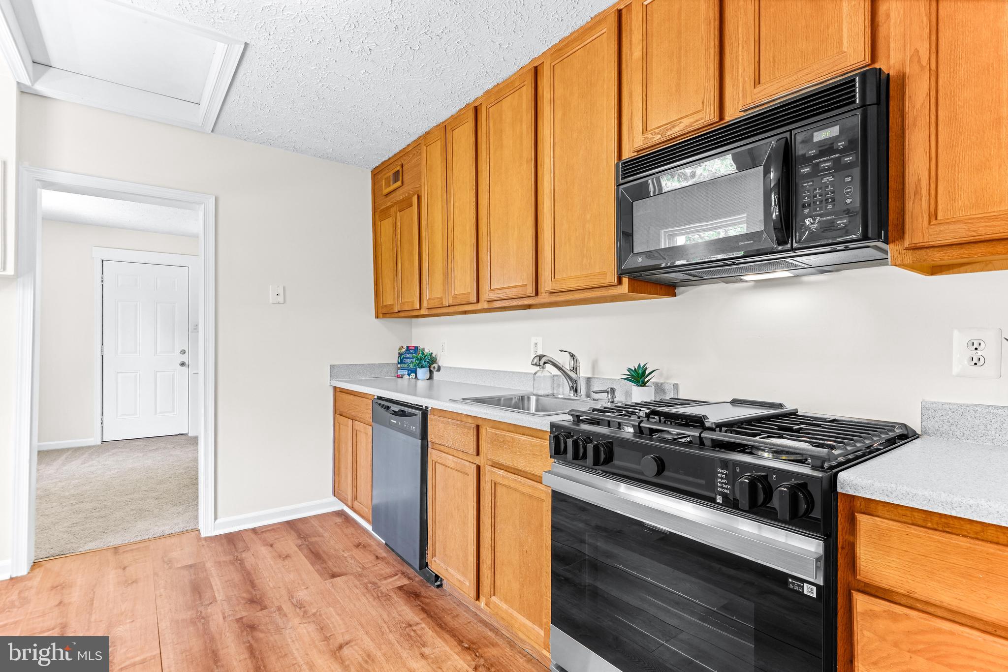 SWAN MEADOWS - Residential