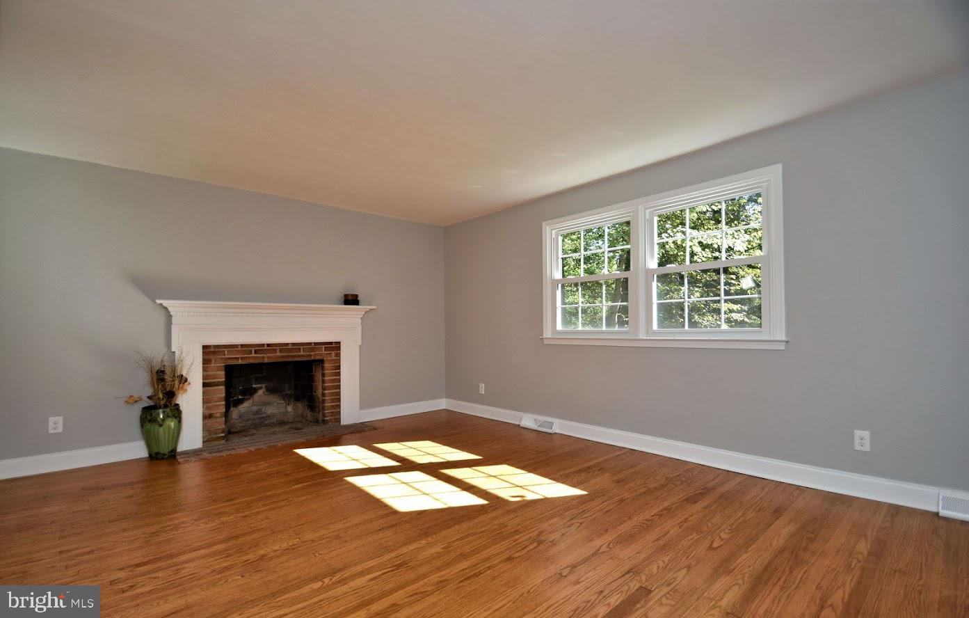 MONTGOMERY WOODS - Residential