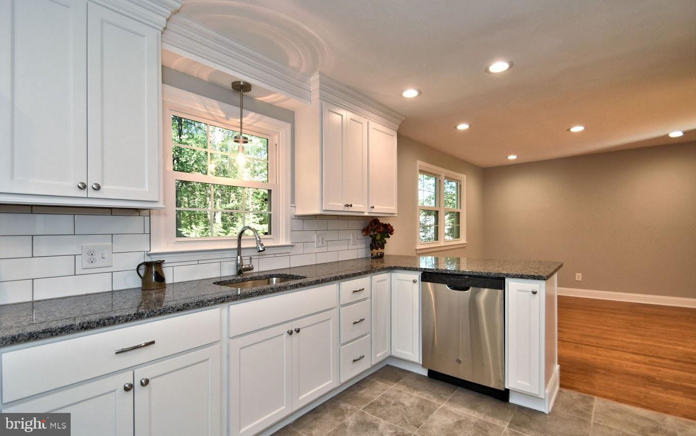 MONTGOMERY WOODS - Residential