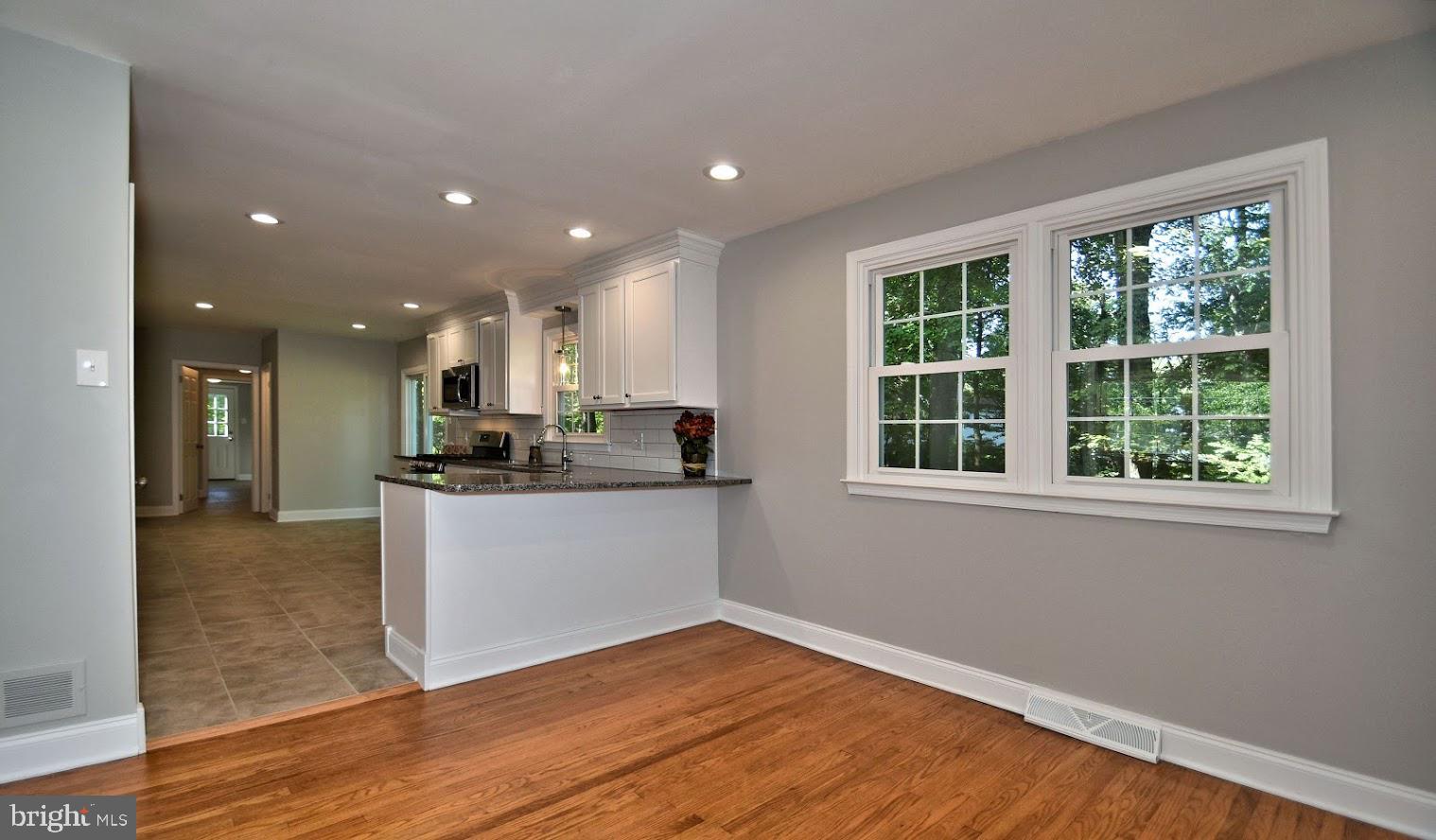 MONTGOMERY WOODS - Residential