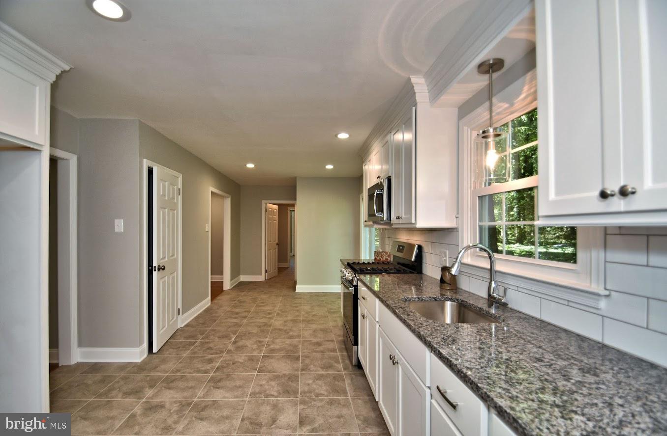 MONTGOMERY WOODS - Residential