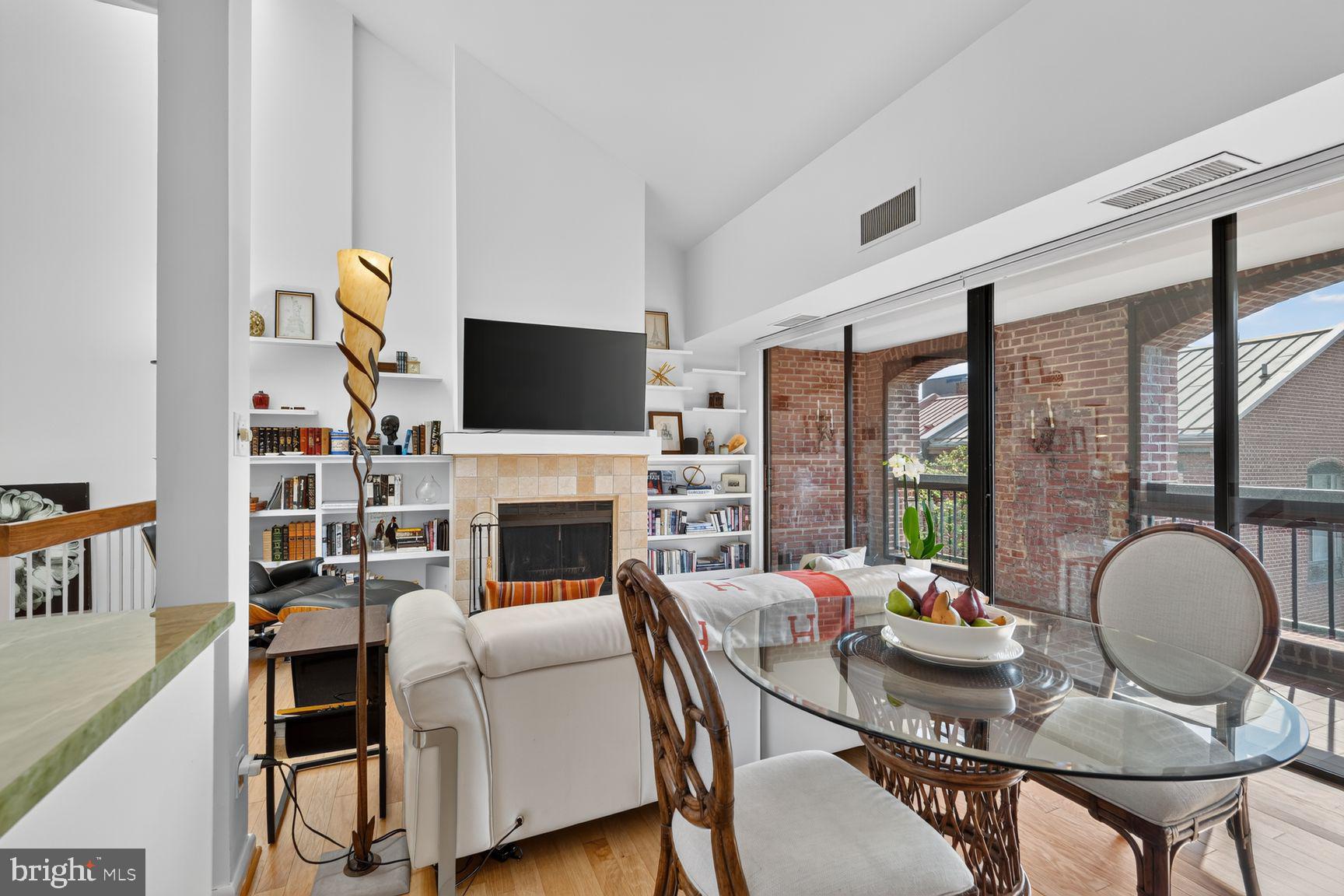 3225 GRACE STREET NW 202