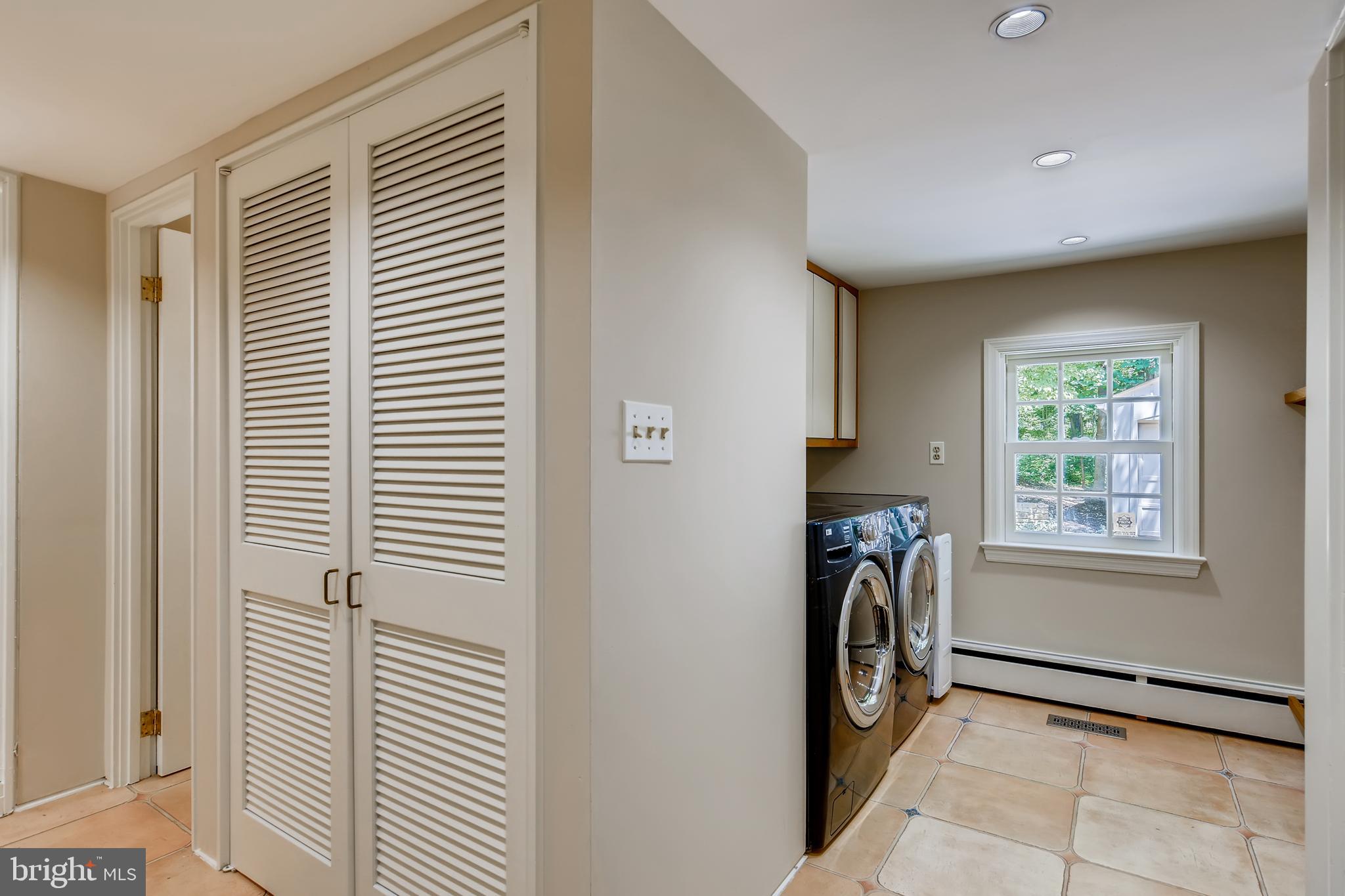 CAVES VALLEY - Residential