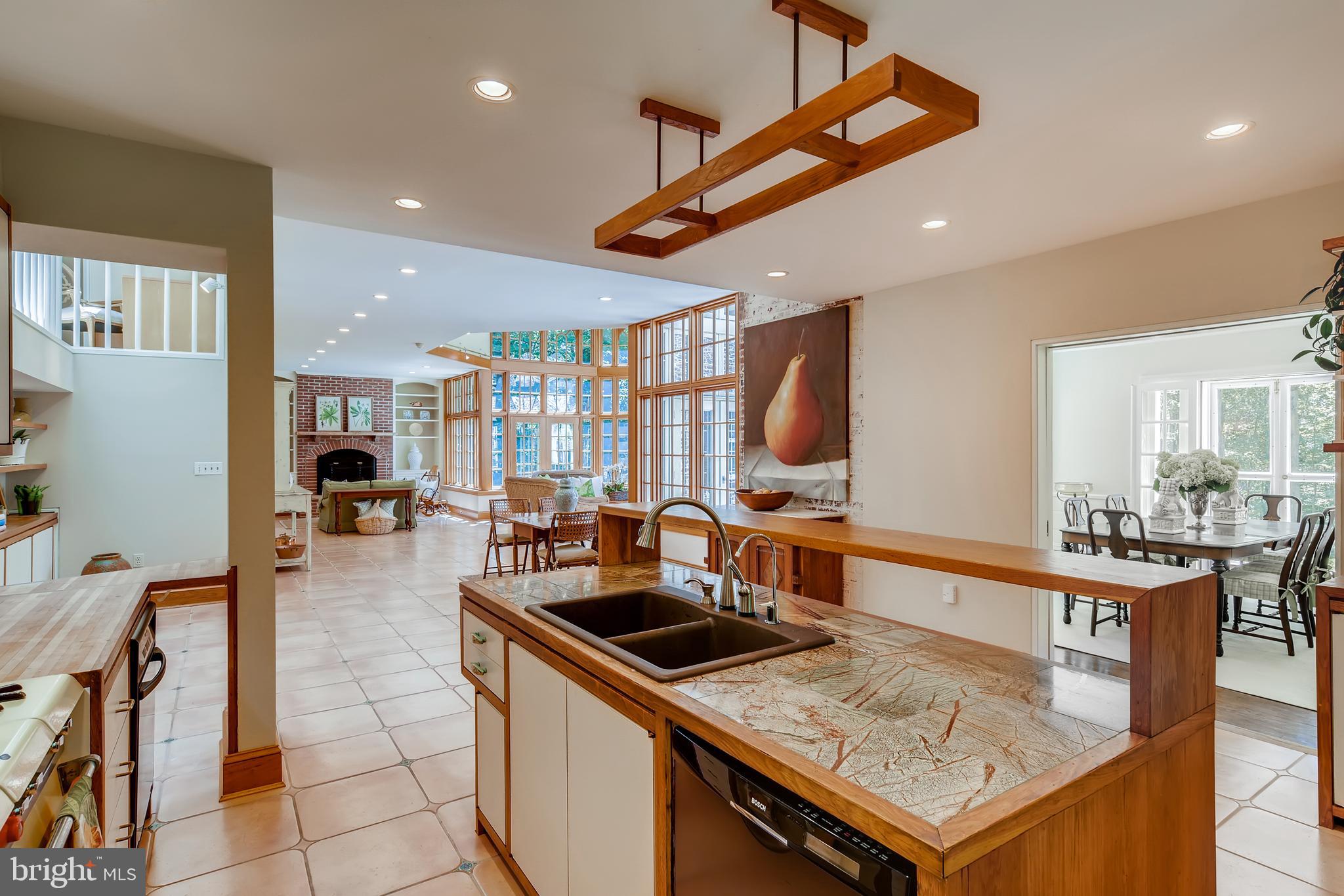 CAVES VALLEY - Residential