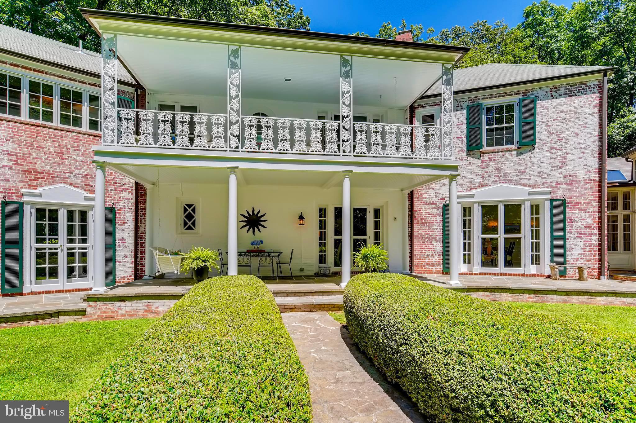 CAVES VALLEY - Residential