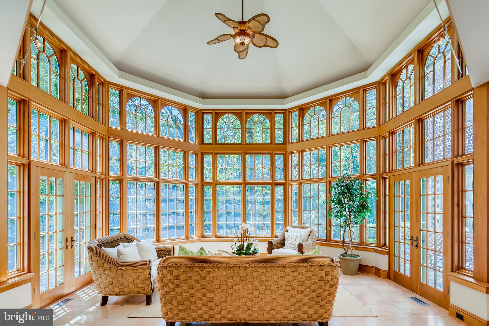 CAVES VALLEY - Residential