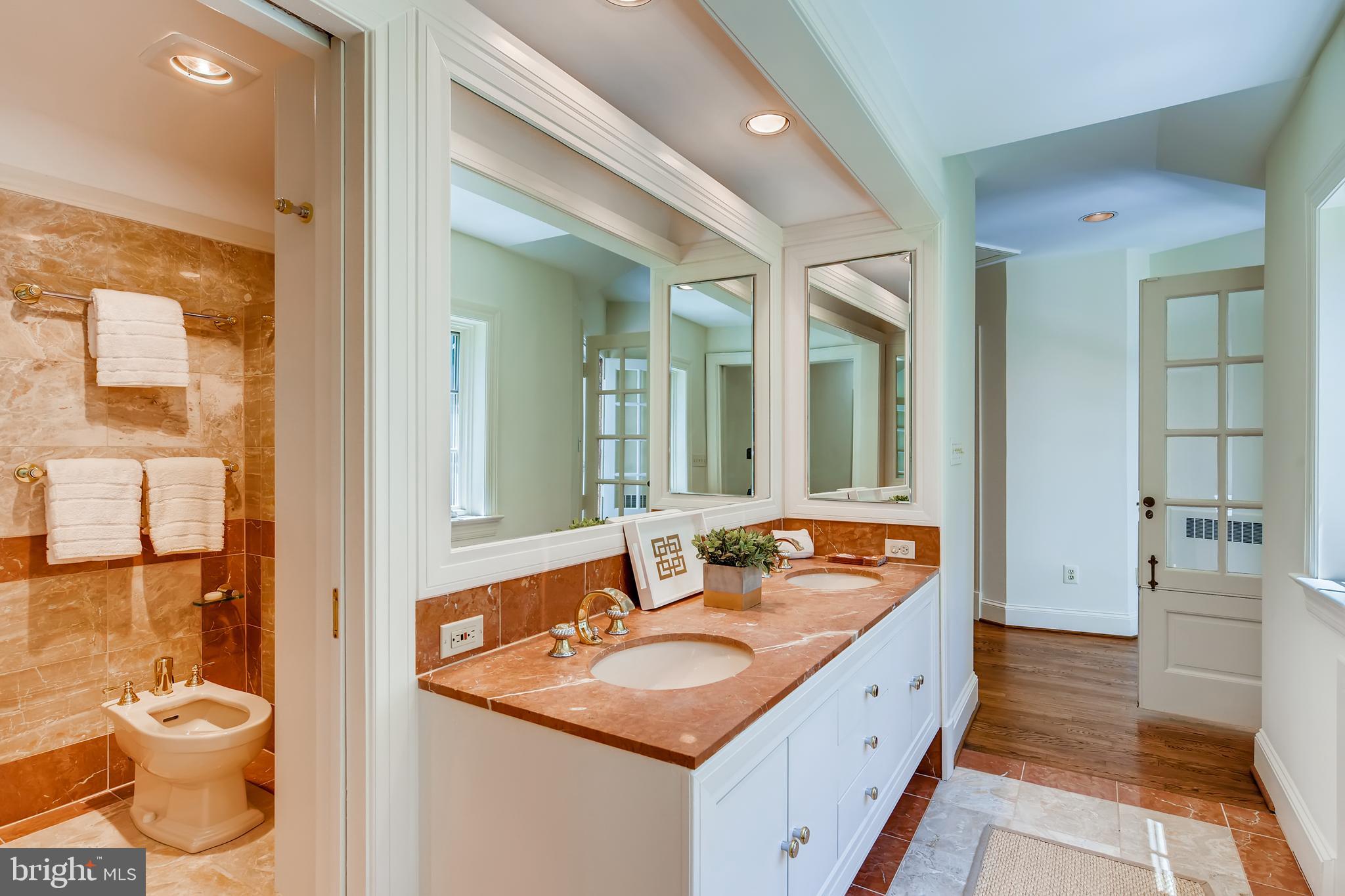 CAVES VALLEY - Residential