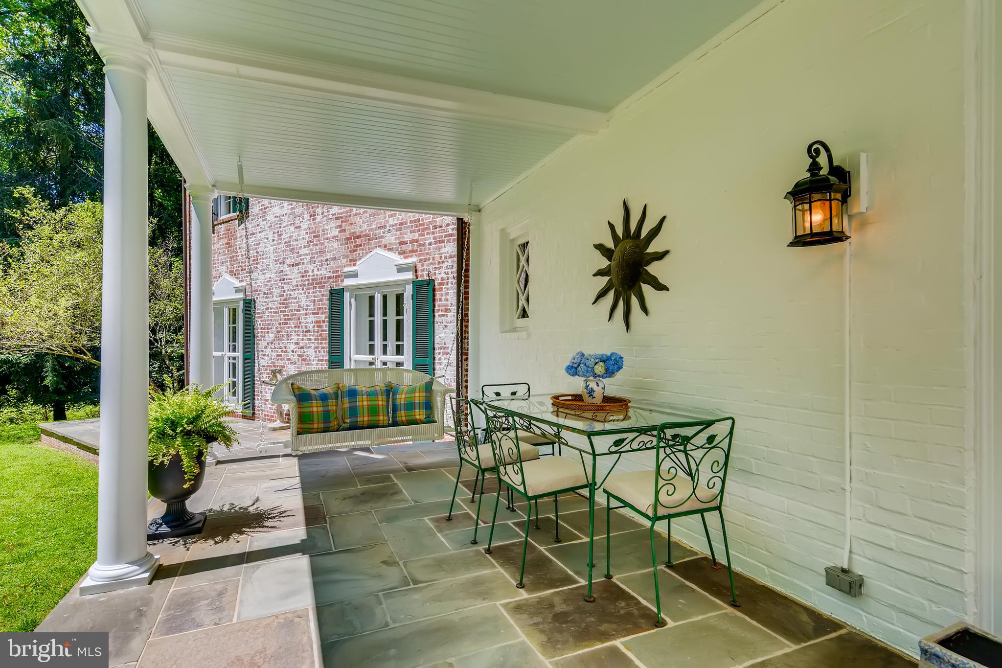 CAVES VALLEY - Residential