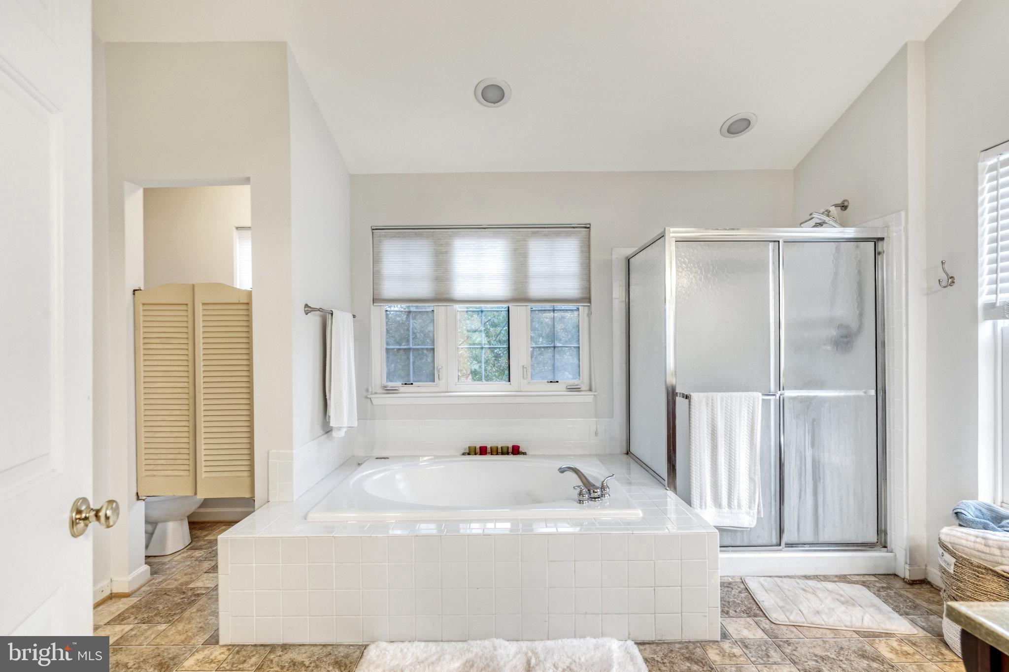 SOUTH RIDING - Residential