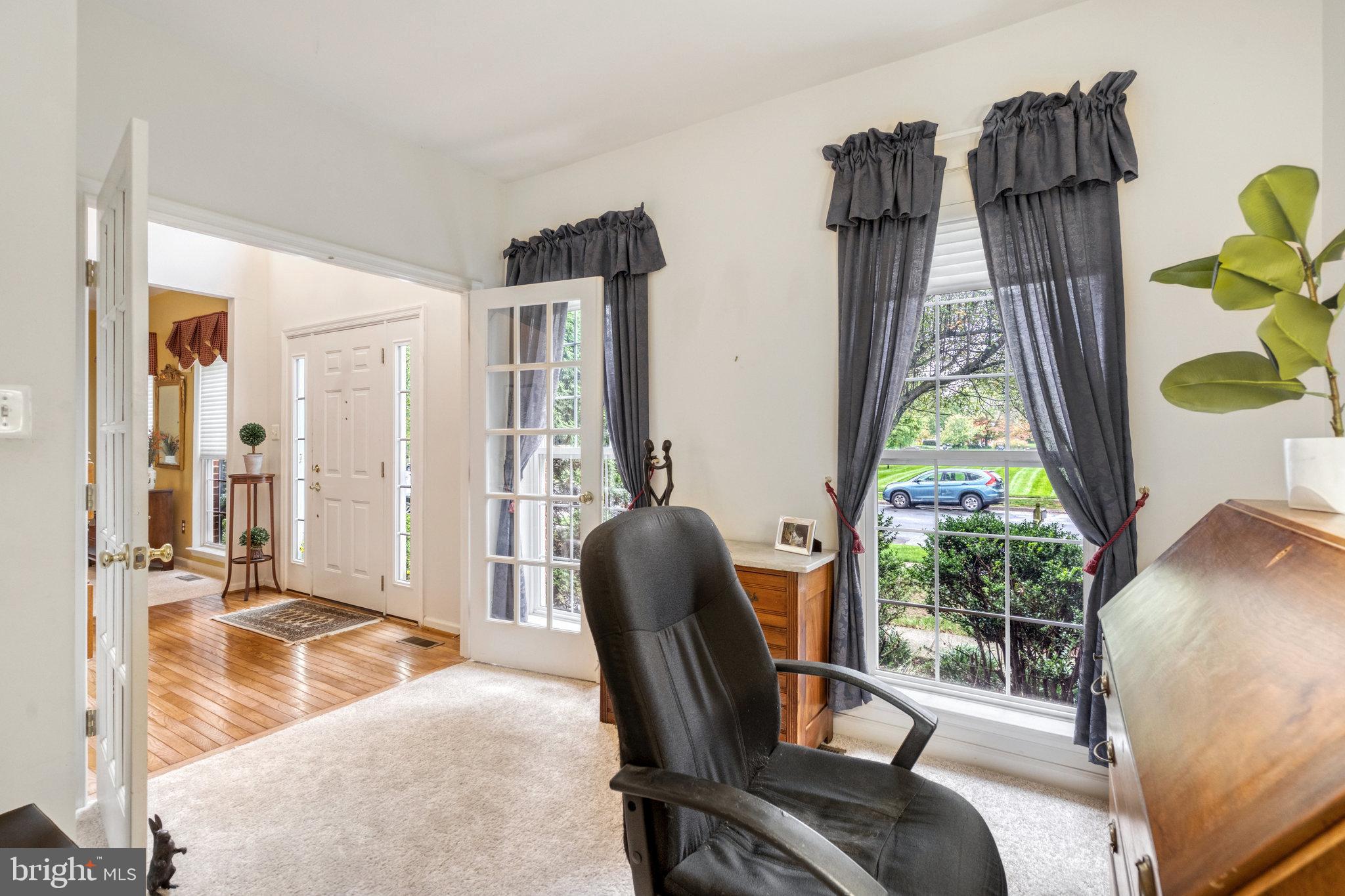 SOUTH RIDING - Residential