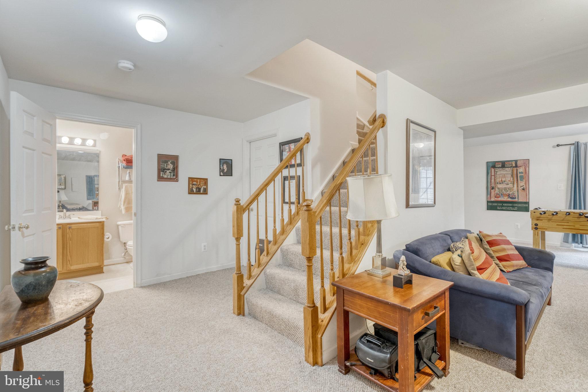 SOUTH RIDING - Residential