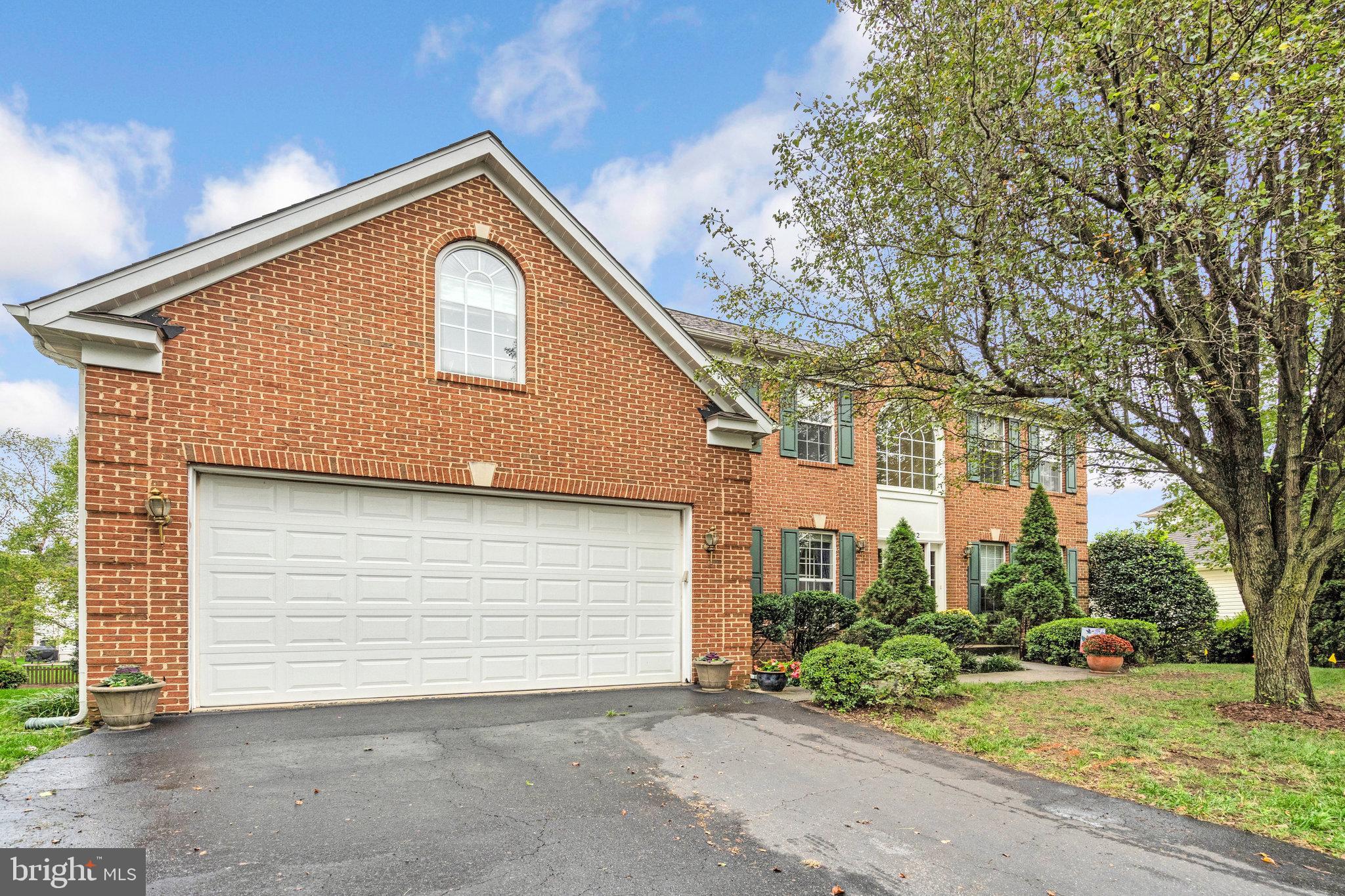 SOUTH RIDING - Residential