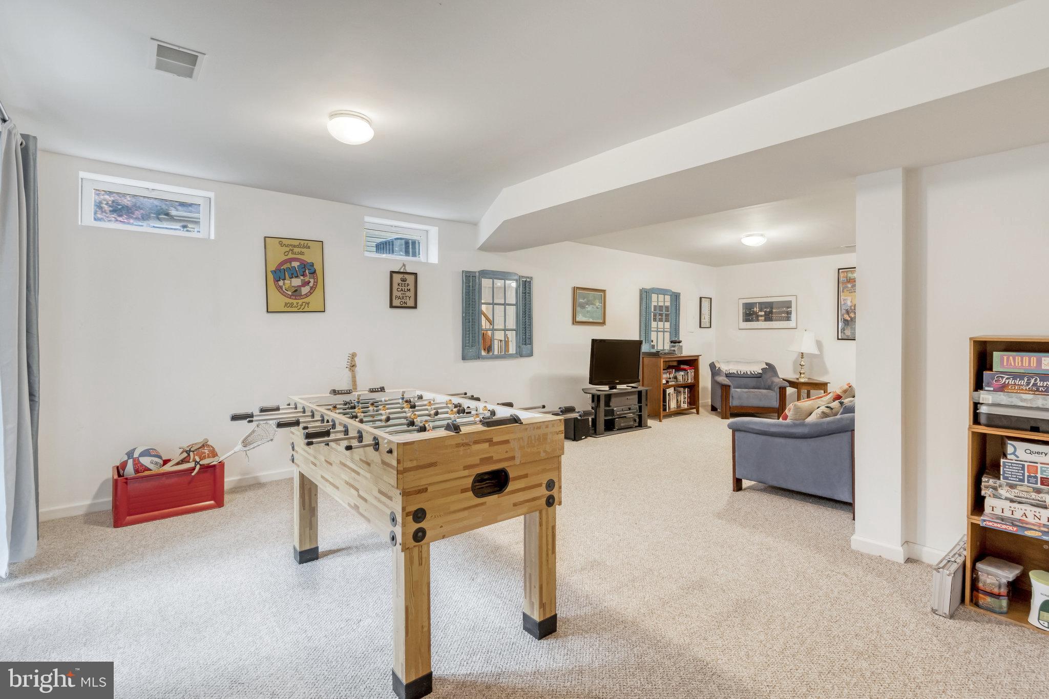 SOUTH RIDING - Residential