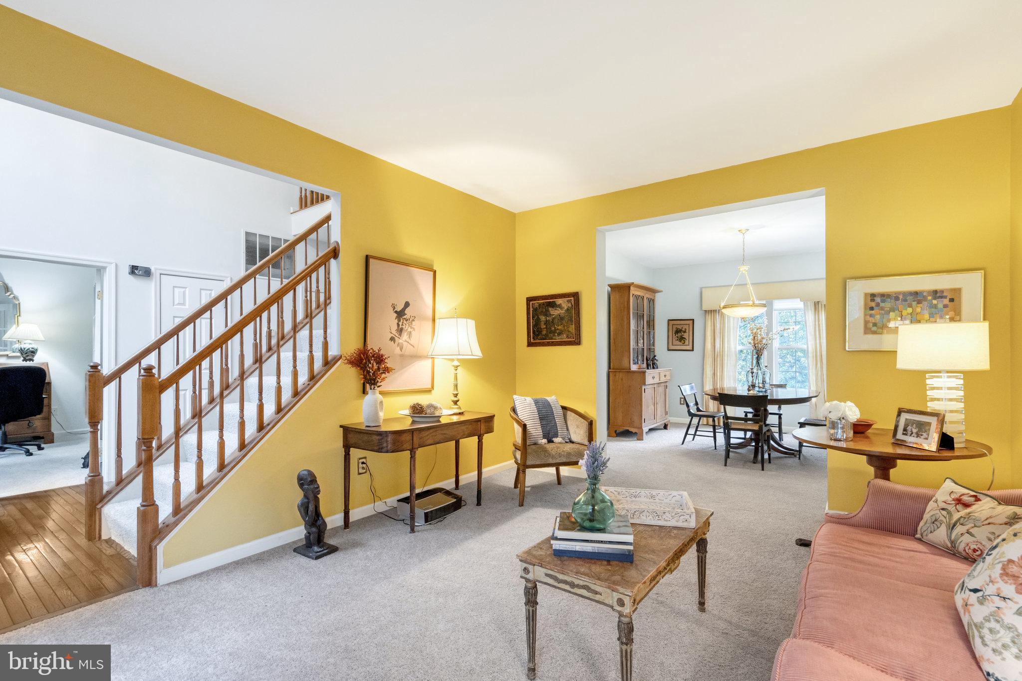 SOUTH RIDING - Residential