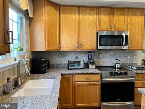 SOUTH RIDING - Residential