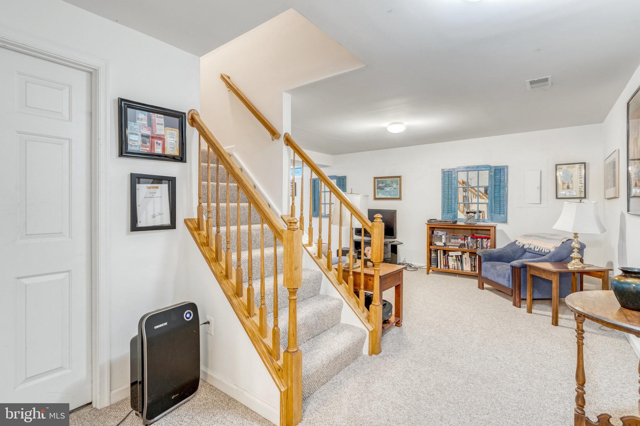 SOUTH RIDING - Residential