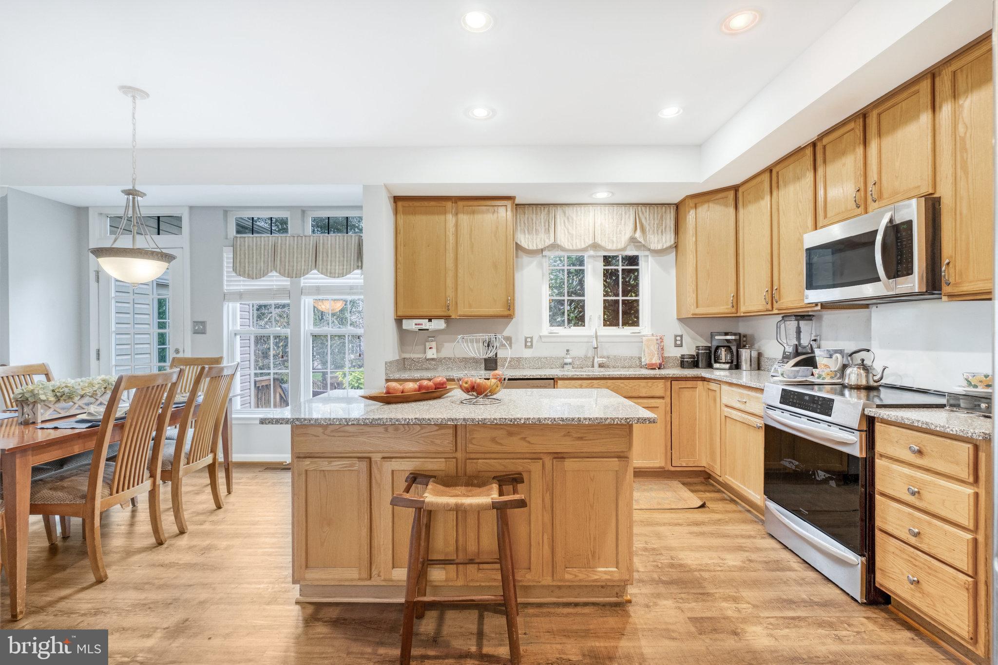 SOUTH RIDING - Residential