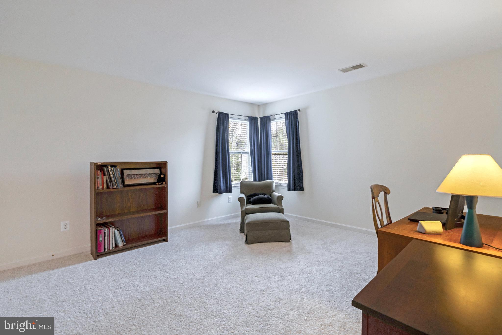 SOUTH RIDING - Residential