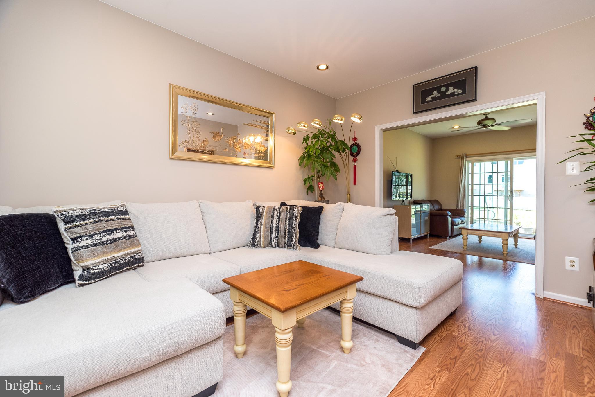 215 HIBISCUS DRIVE