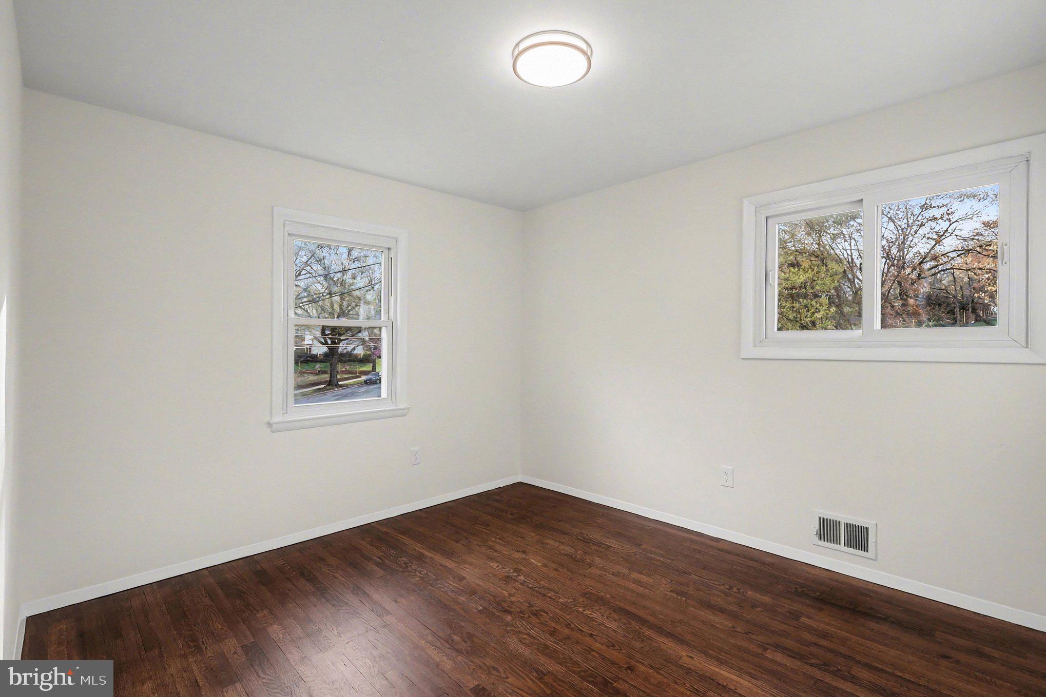 WHITFIELD GARDENS - Residential