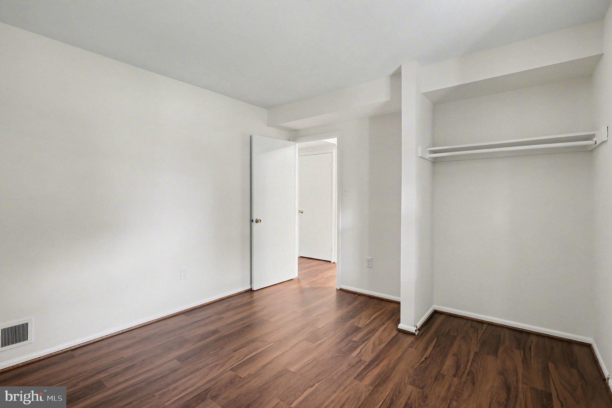 WHITFIELD GARDENS - Residential