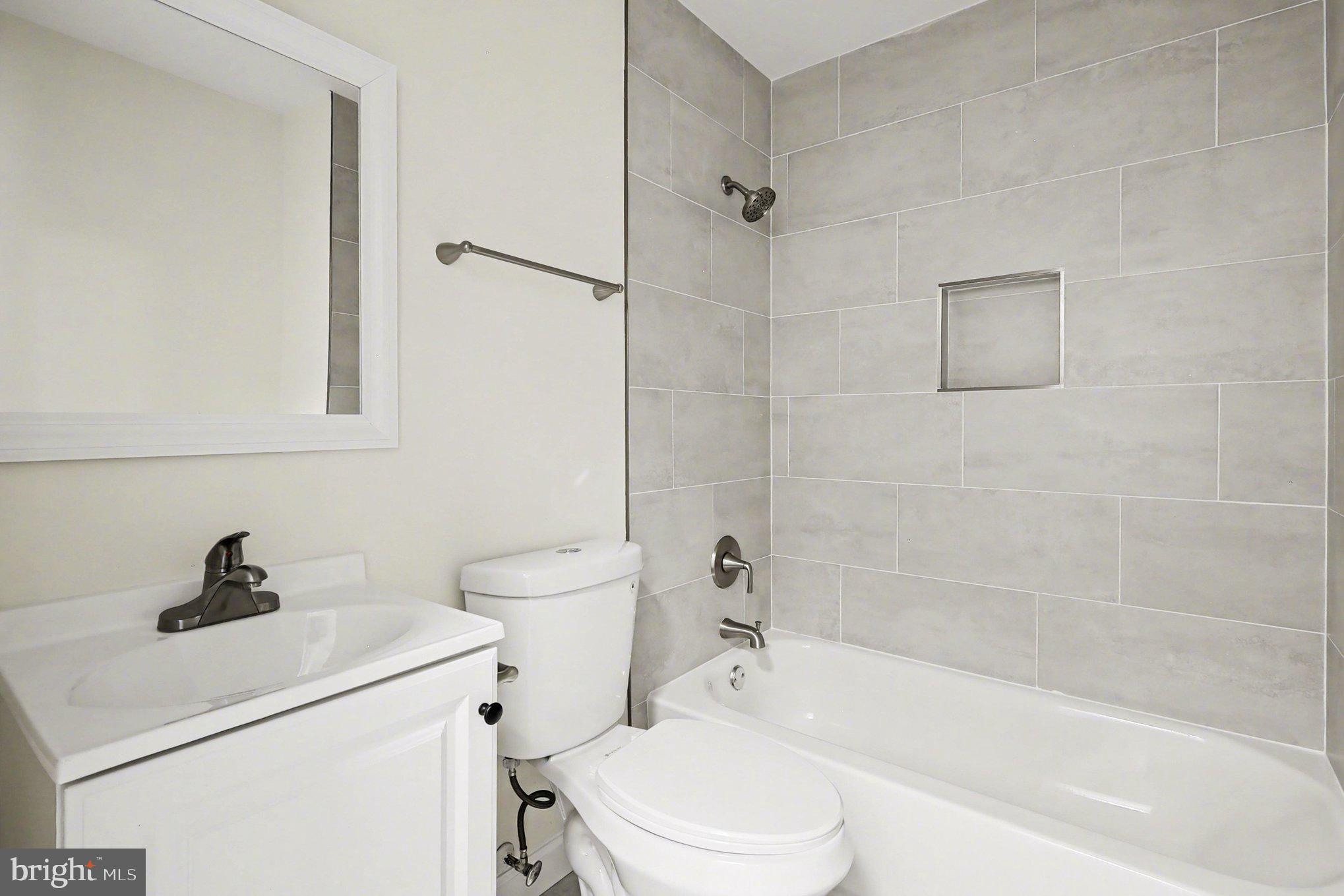 WHITFIELD GARDENS - Residential