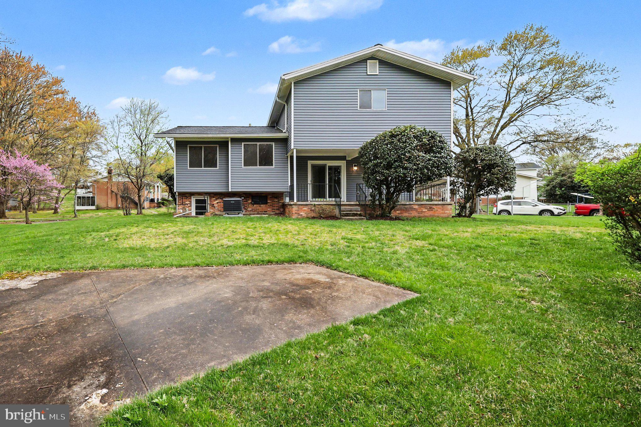 WHITFIELD GARDENS - Residential