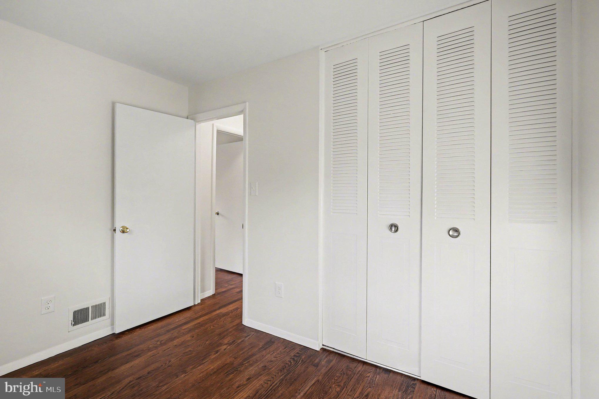 WHITFIELD GARDENS - Residential